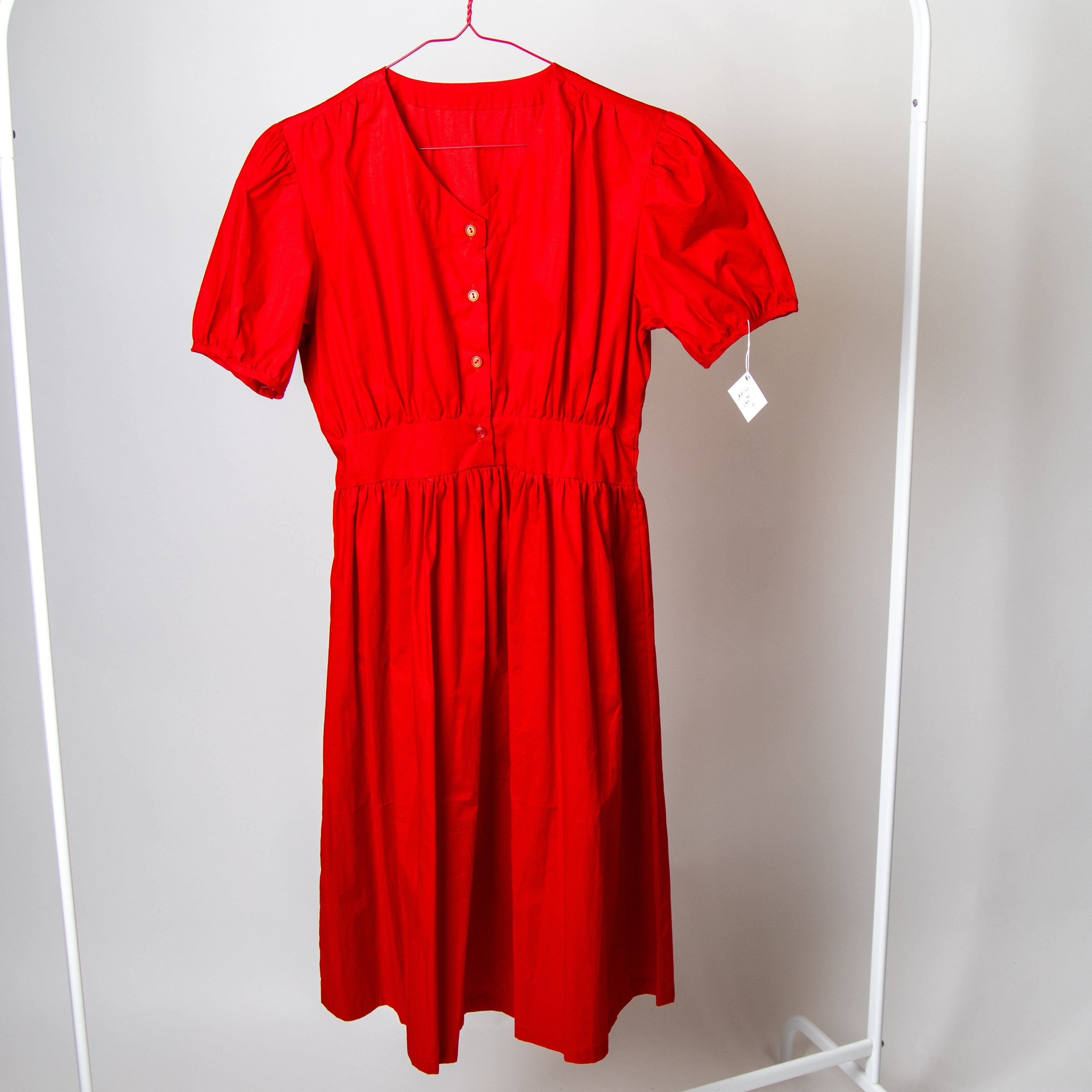 فساتين بنات بالأزرة