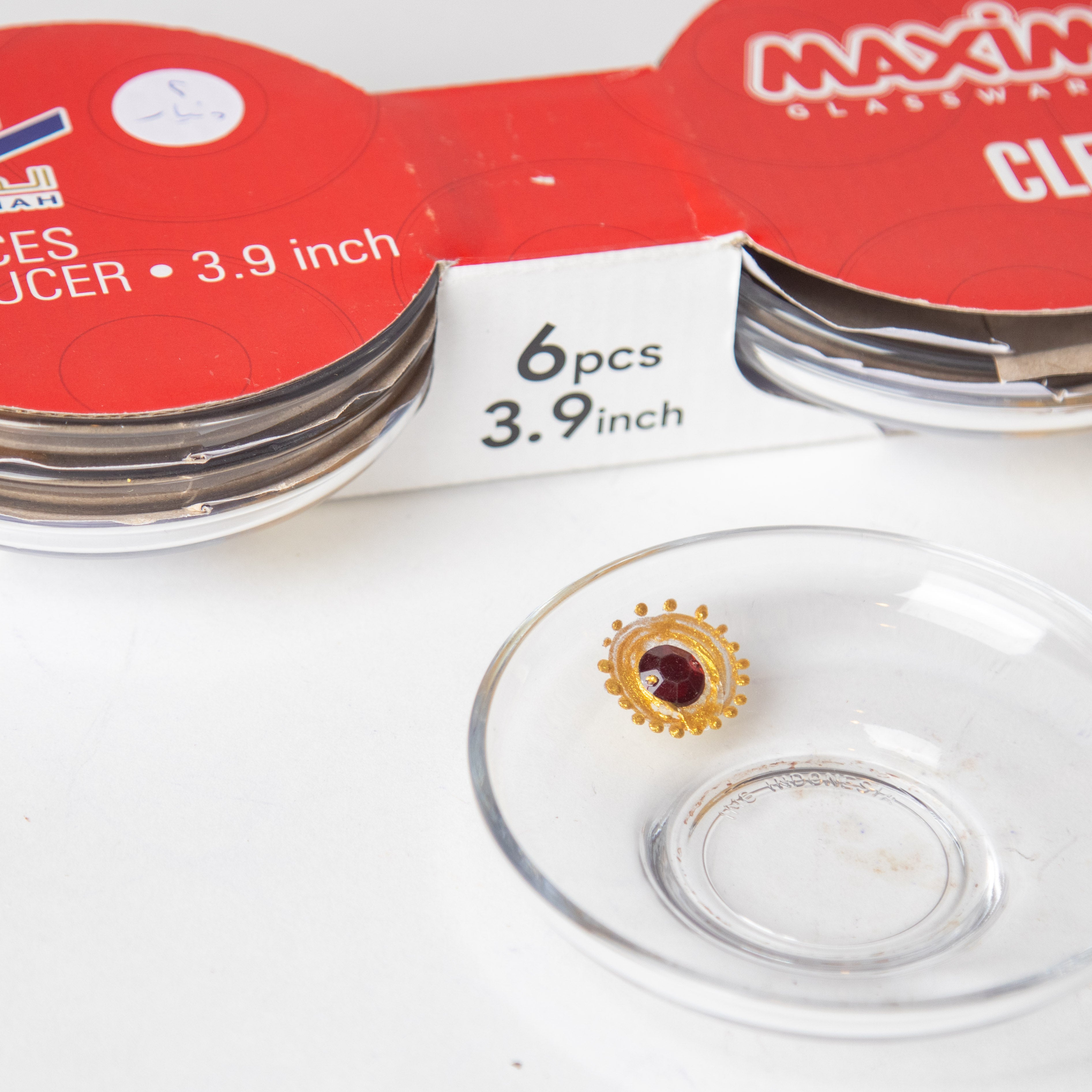 طقم ضيافة شفافة بنقشة الذهب