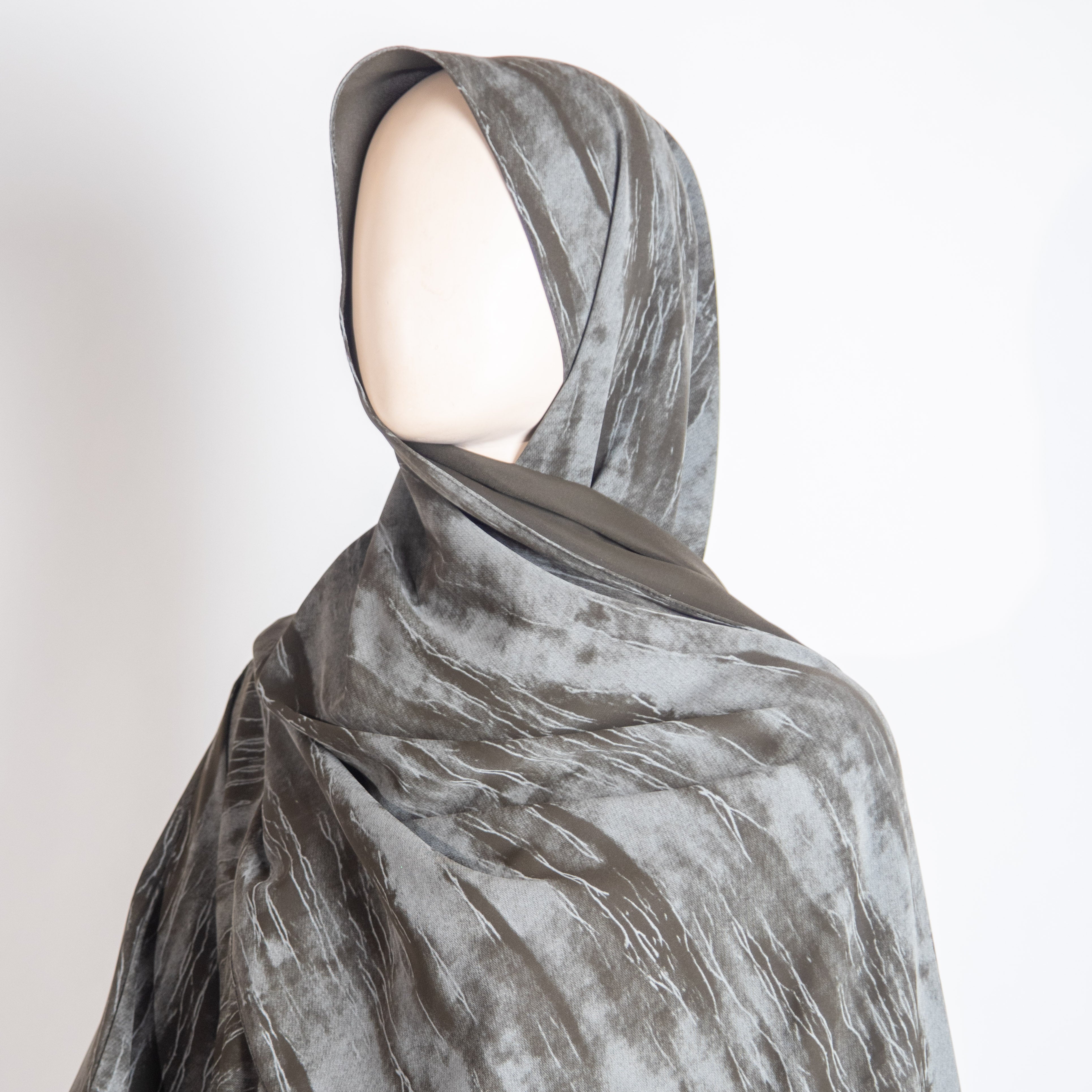 عباية وشليه شيفون زيتي