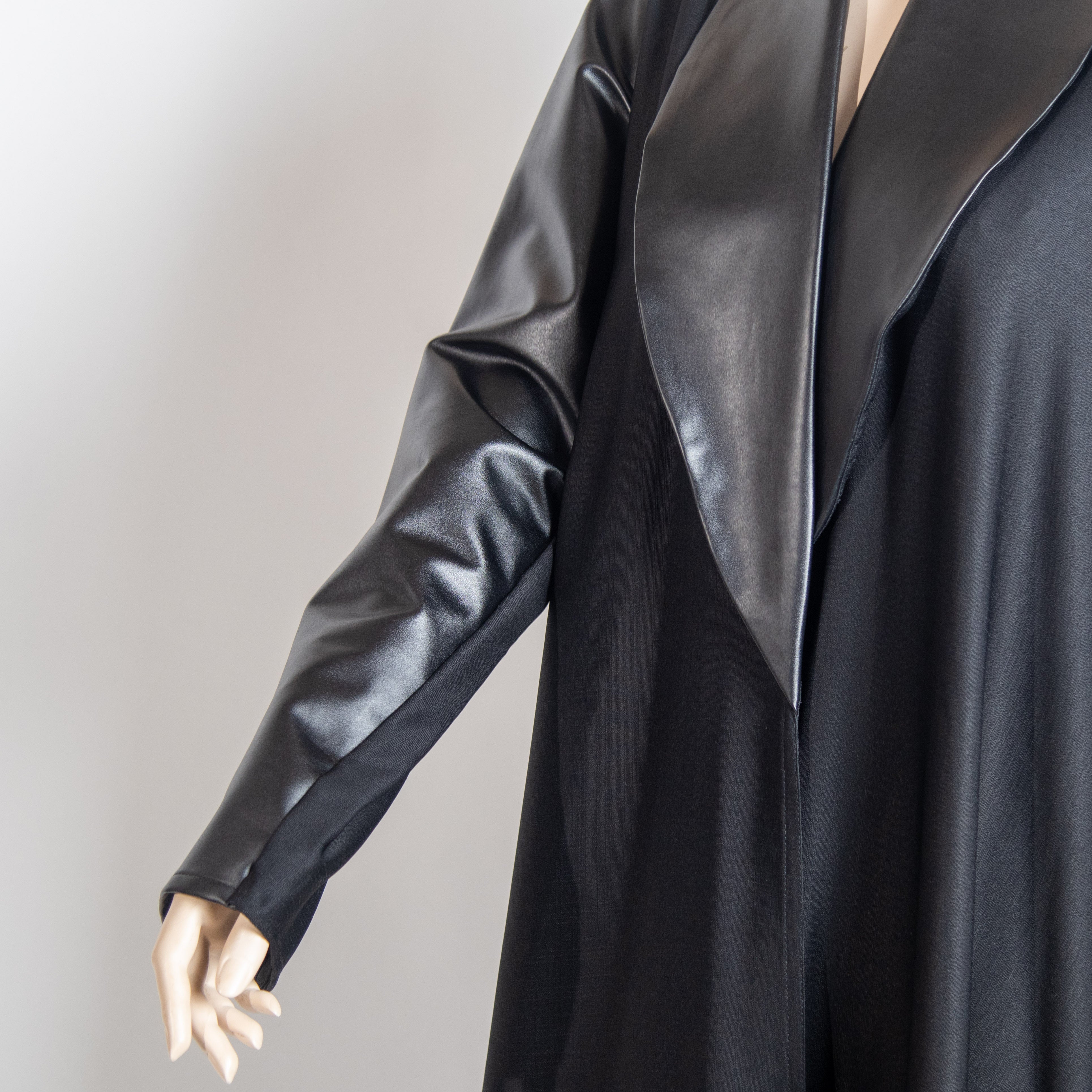 عباية صيفية أسود و رصاصي