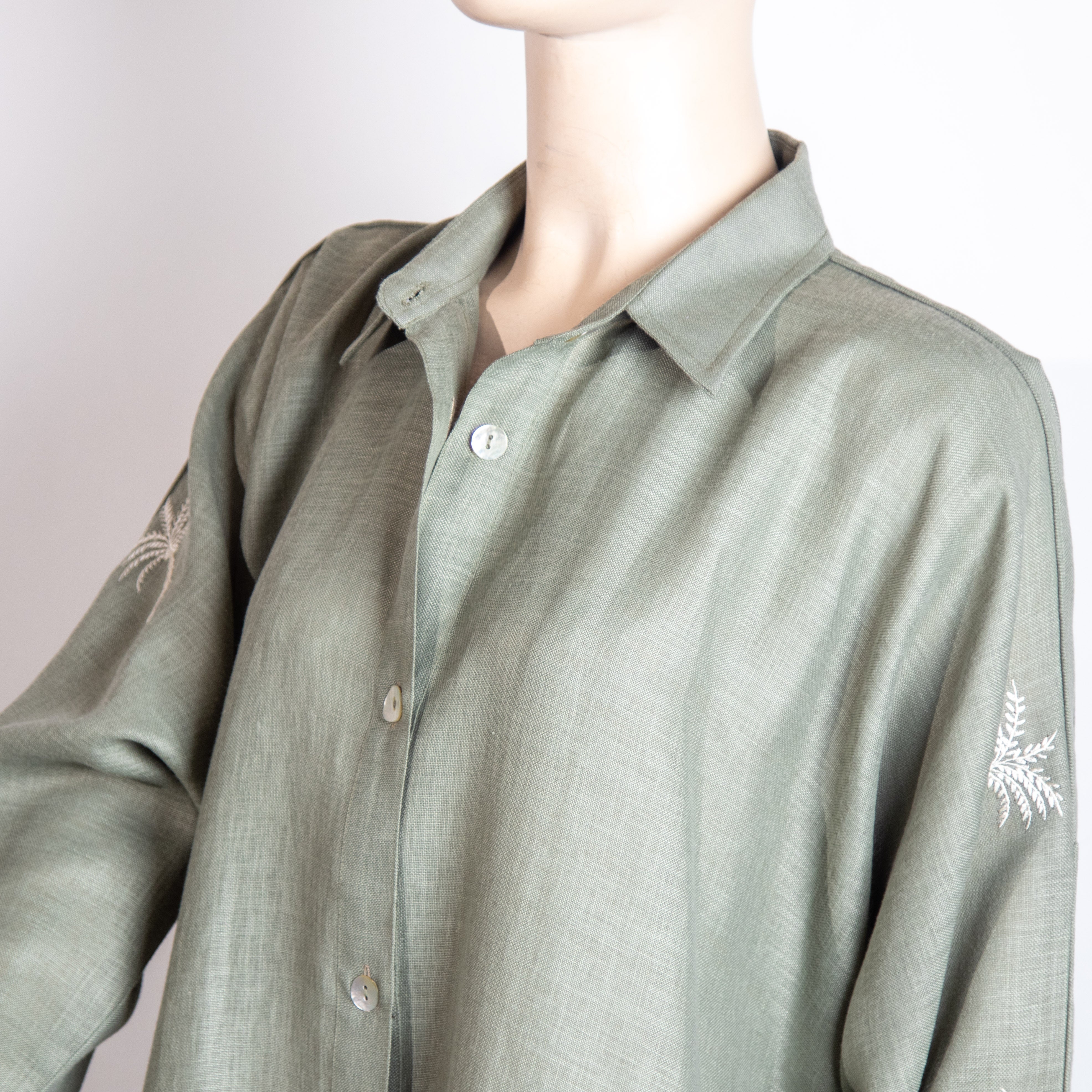 قميص طويل بلون الماتشا