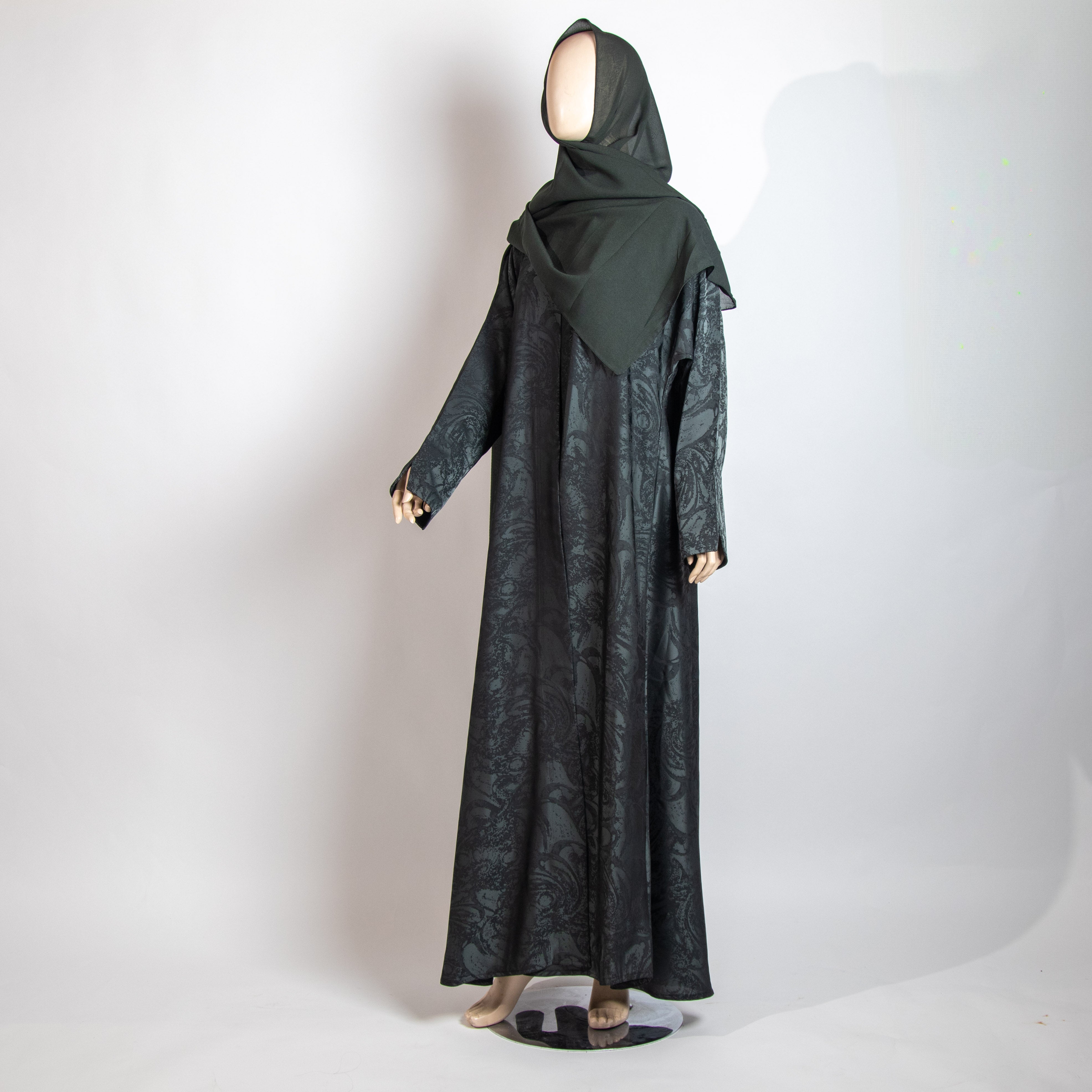 عباية وشيله منقوش زيتي