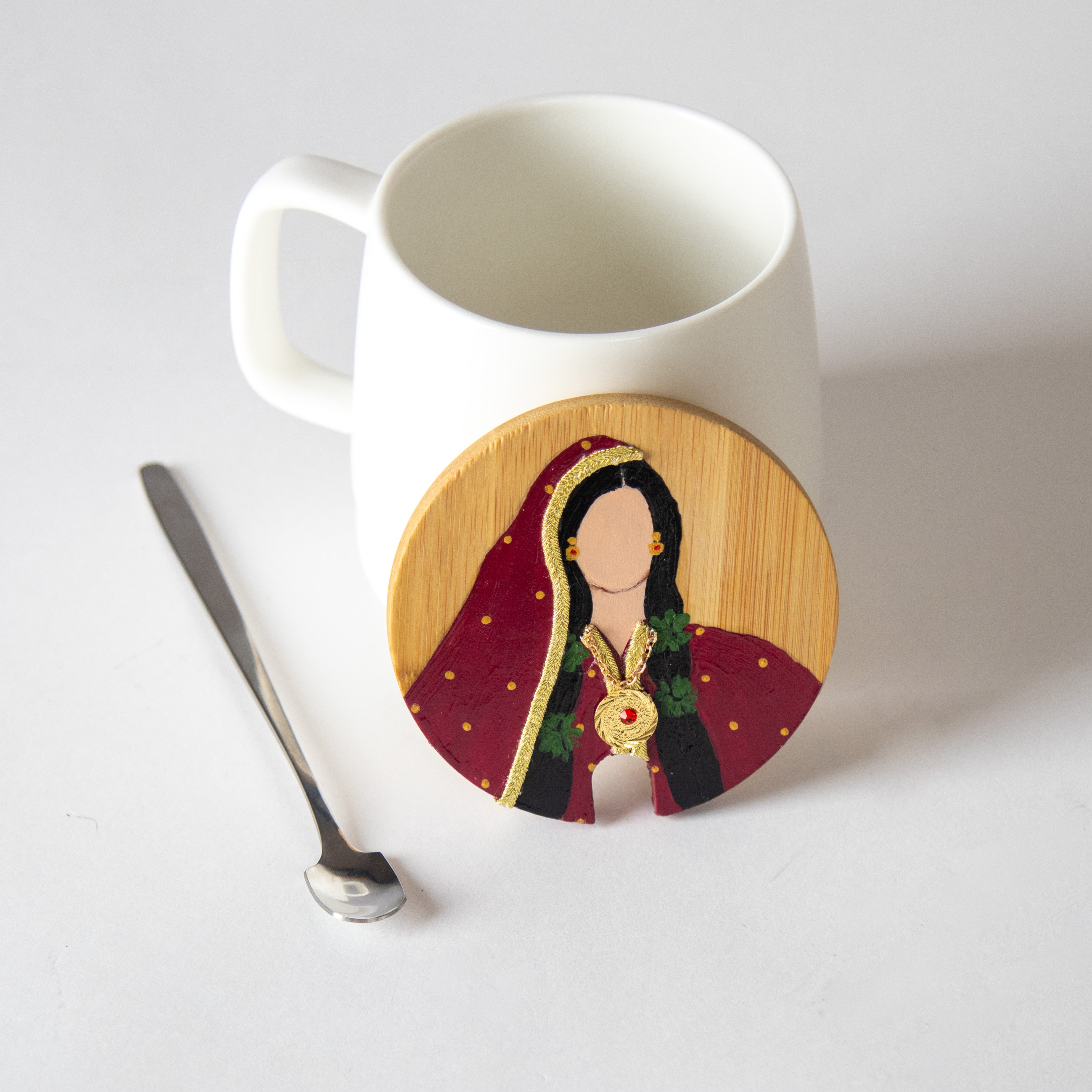 أكواب شاي بالرسم التراثي