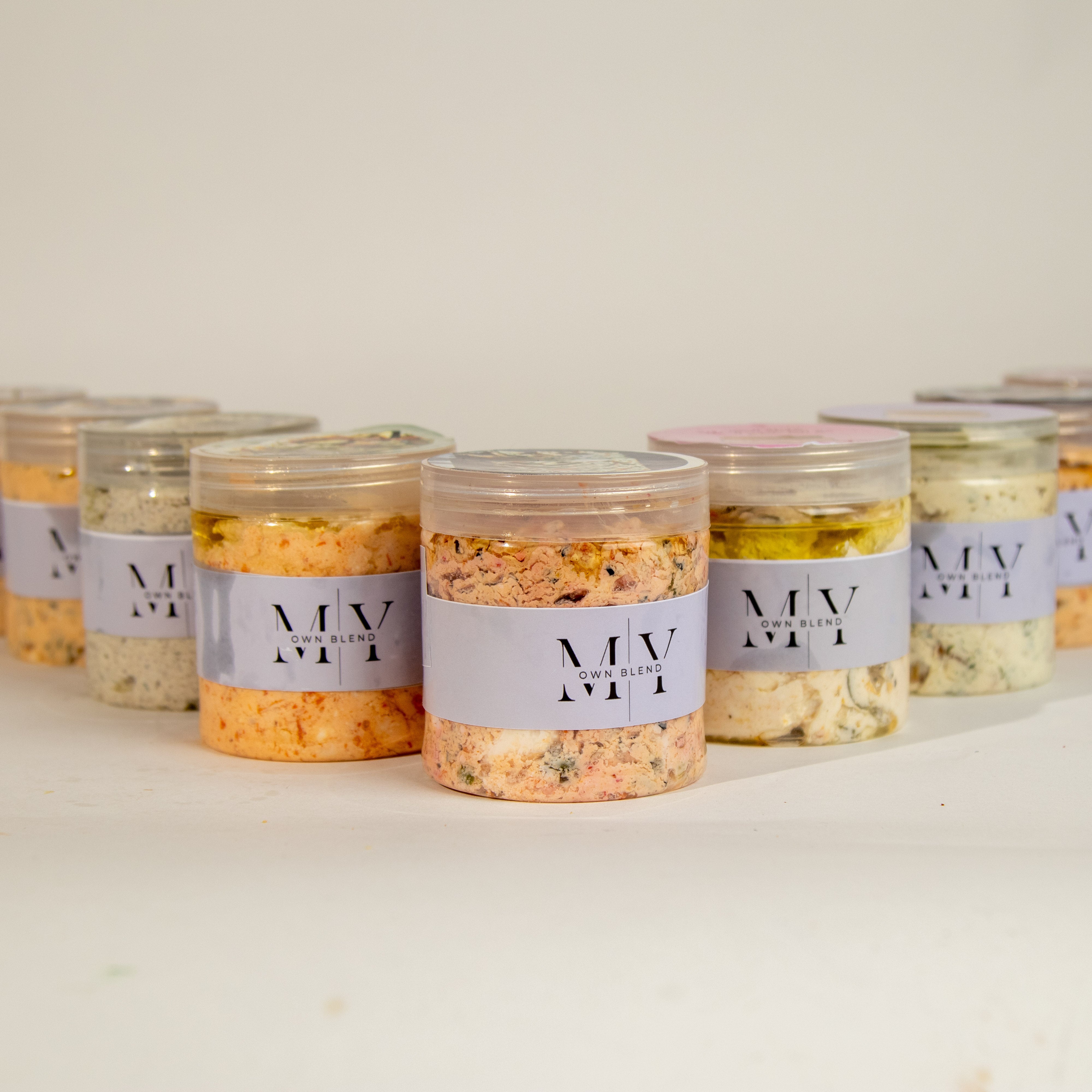 لبنة بخلطة البيتزا