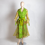 فستان مع حزام باللون الأخضر