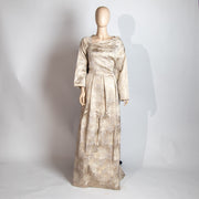 فستان مورد باللون البيج