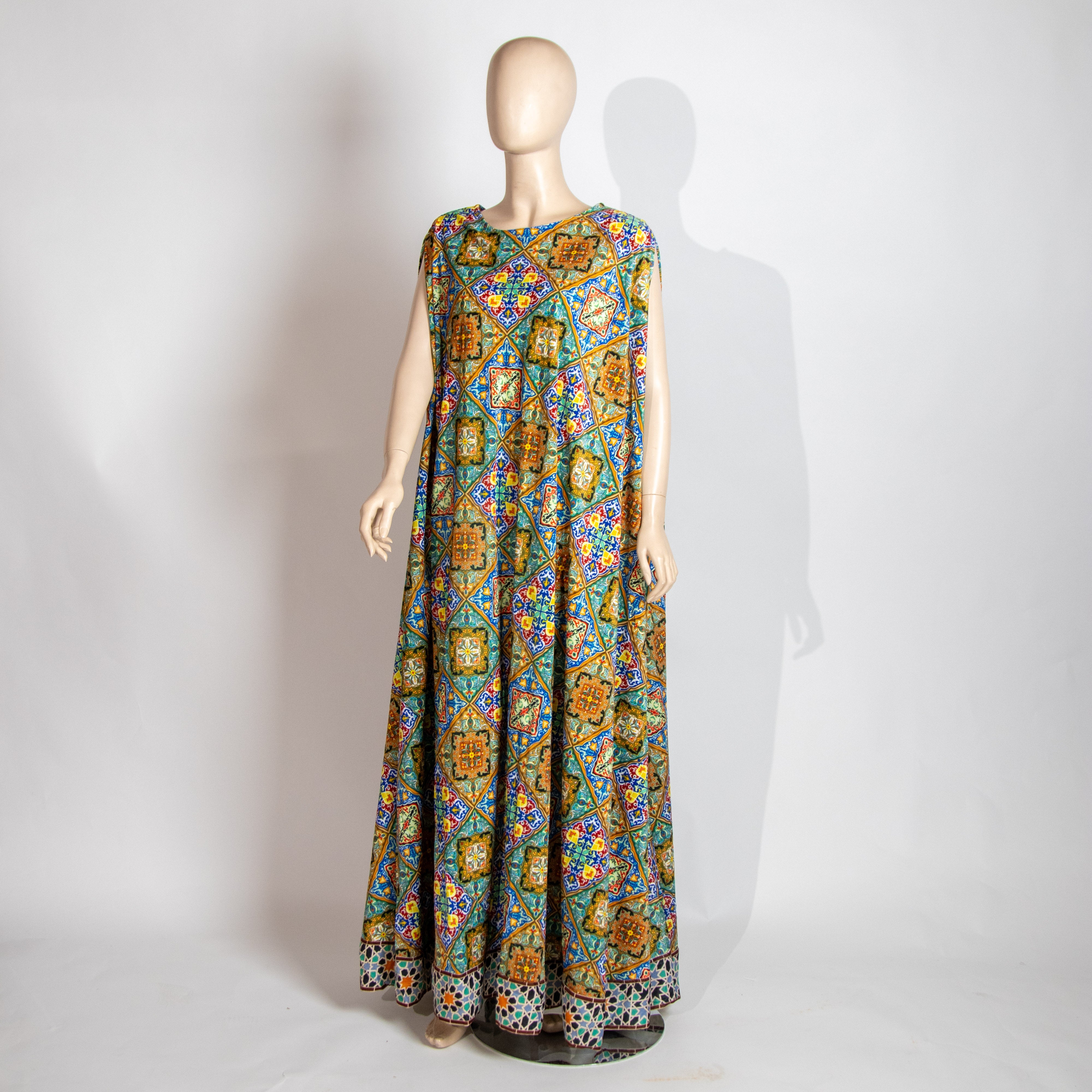 فستان نص بشت