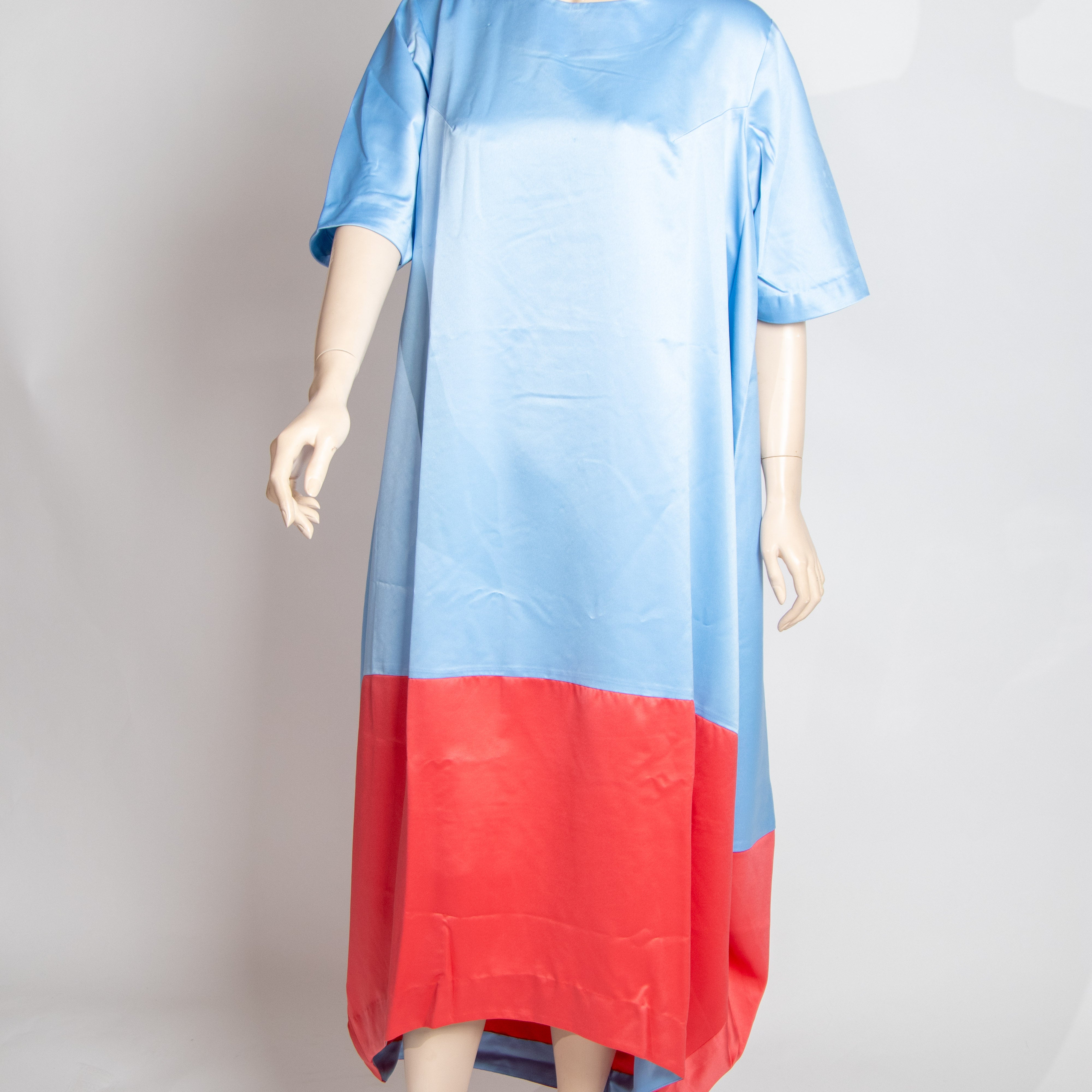 فستان حرير من لونين