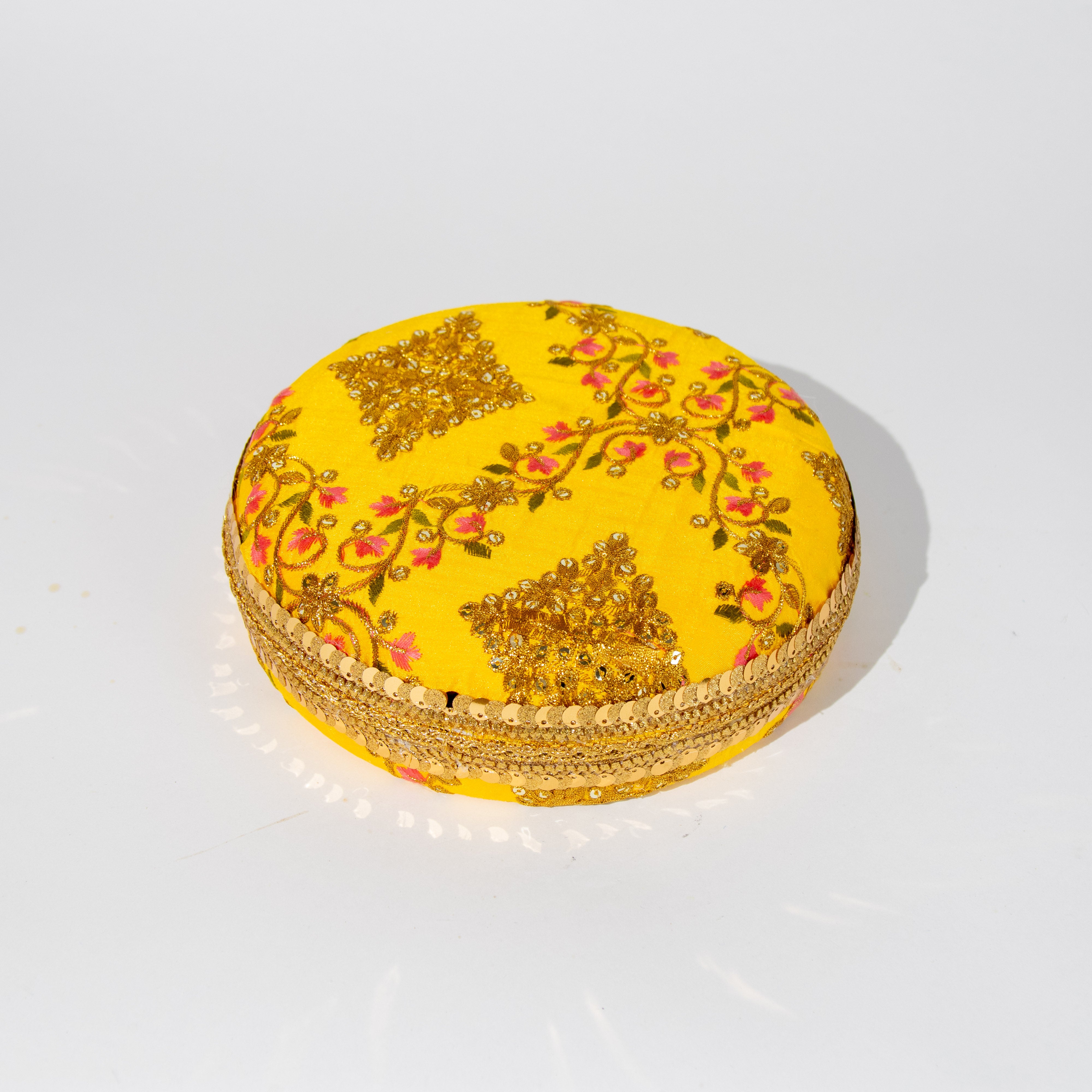 ملة كبيرة مع غطاء