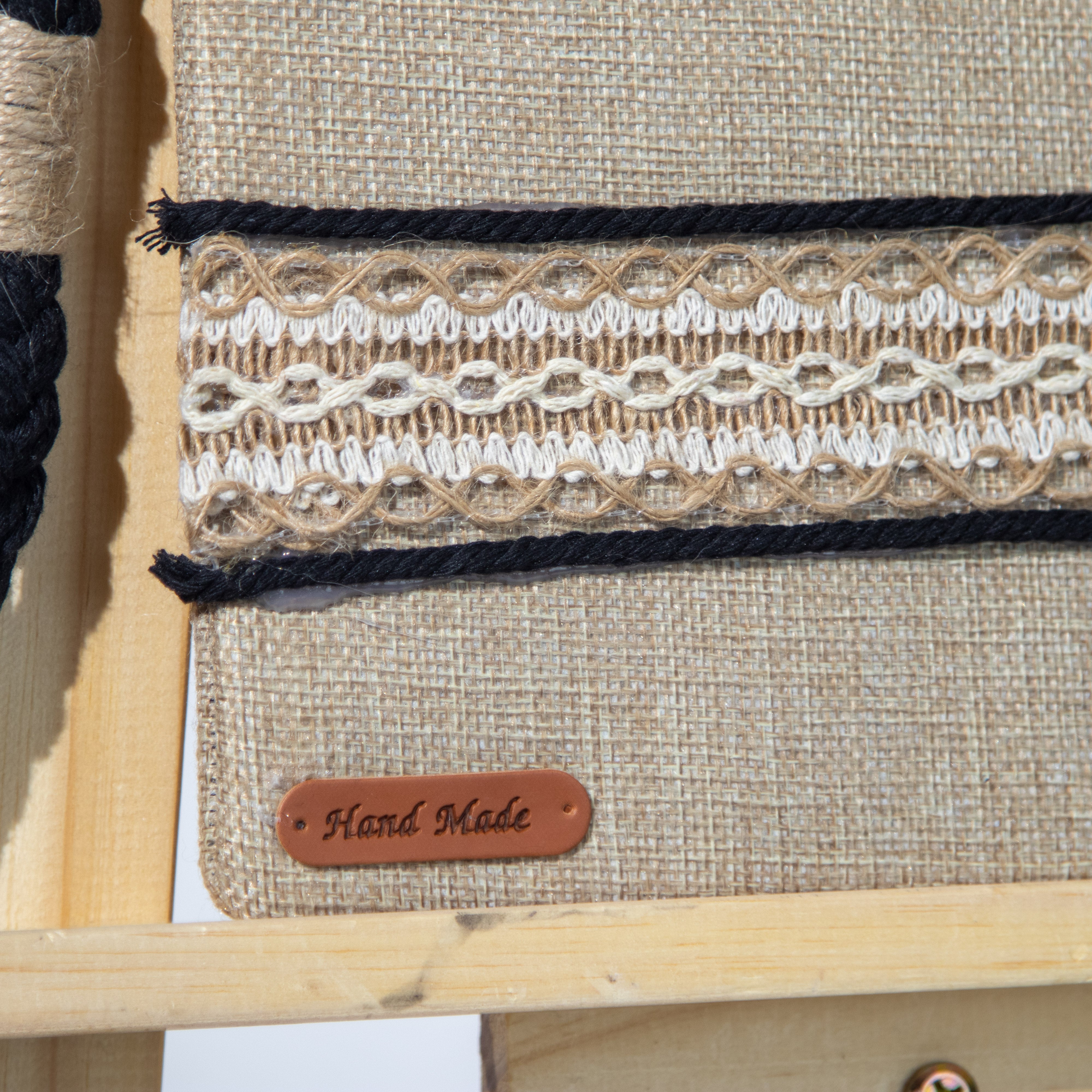 شنطة خيش بذراع مكرمية رفيع