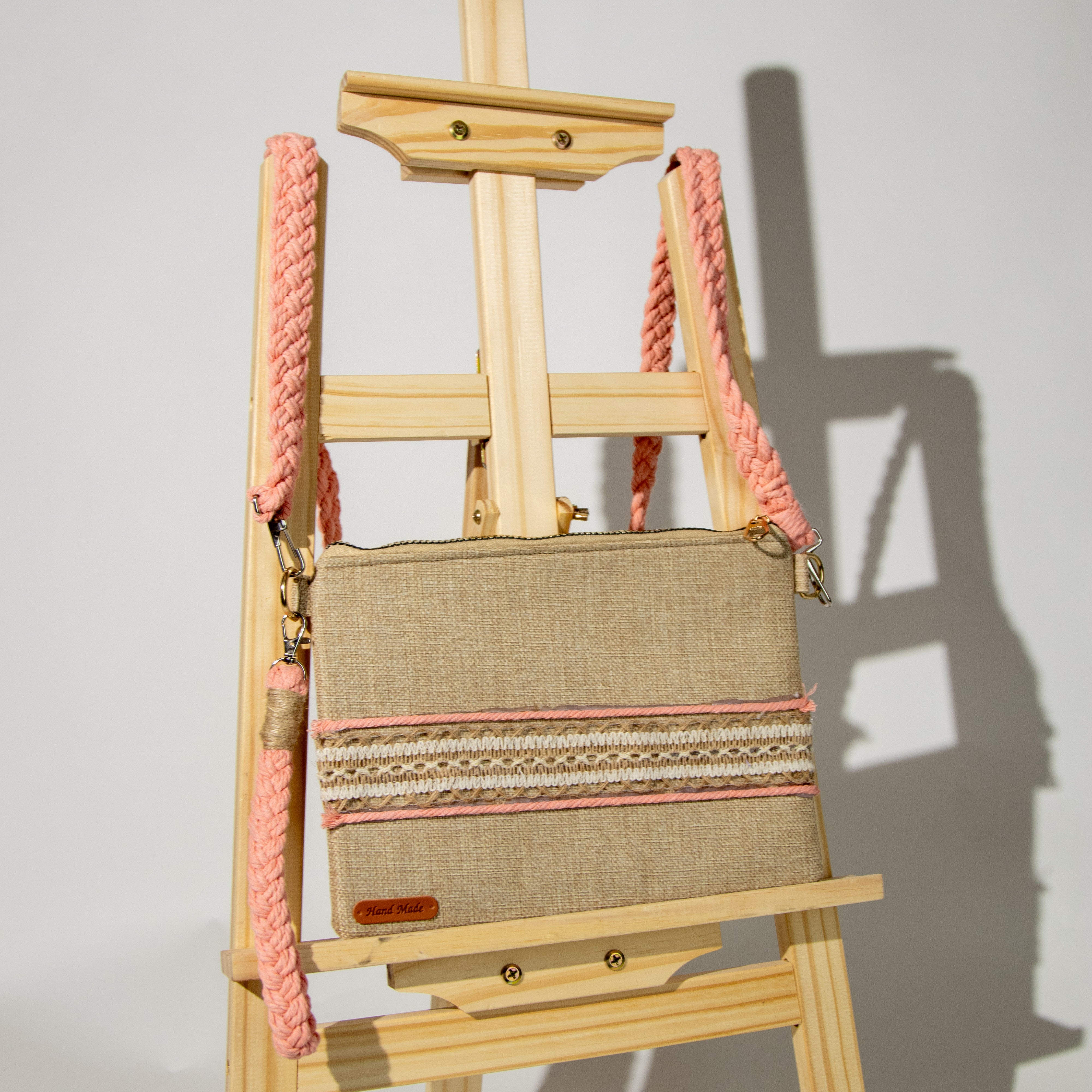 شنطة خيش بذراع مكرمية رفيع