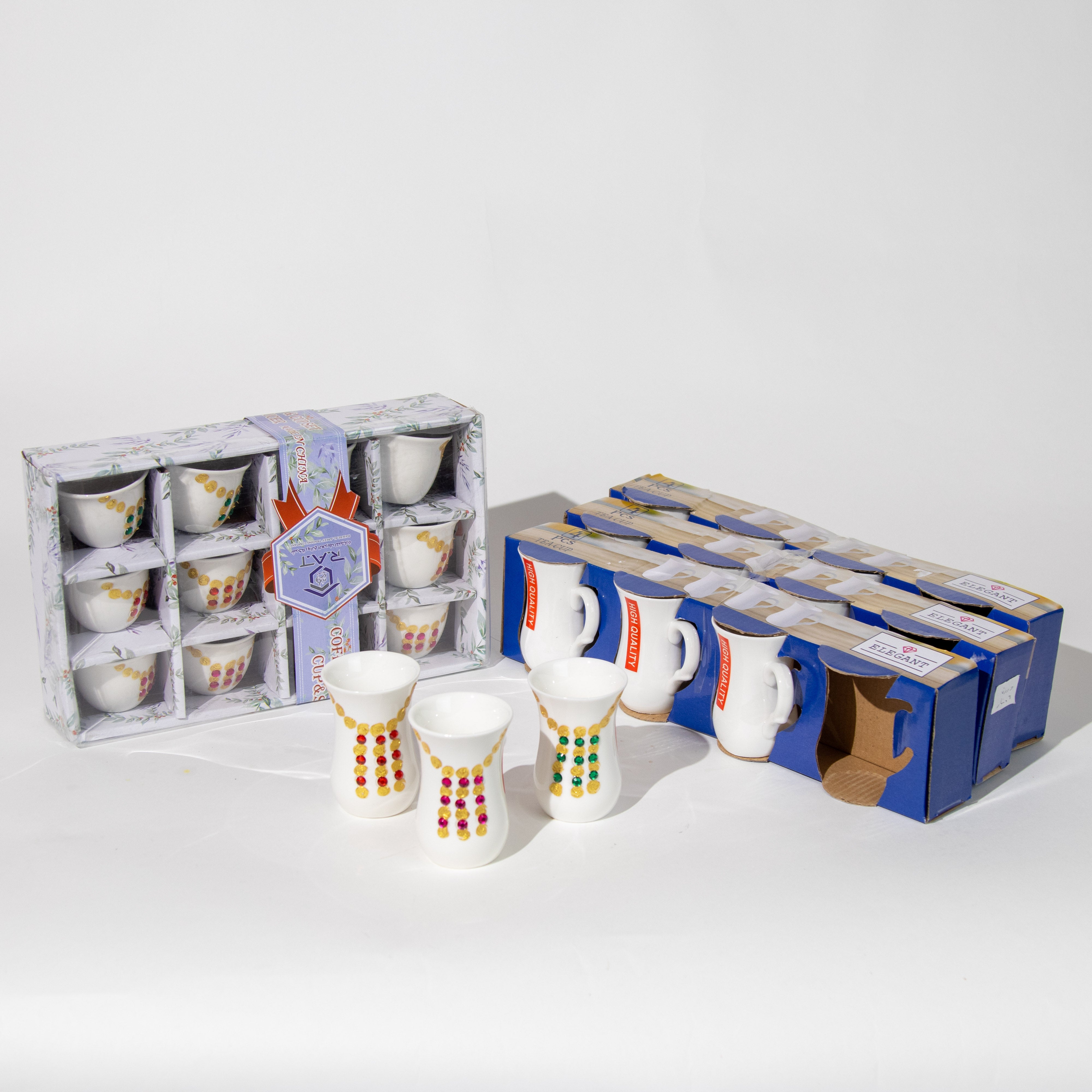 أكواب الضيافة بنقشة المرتعشة