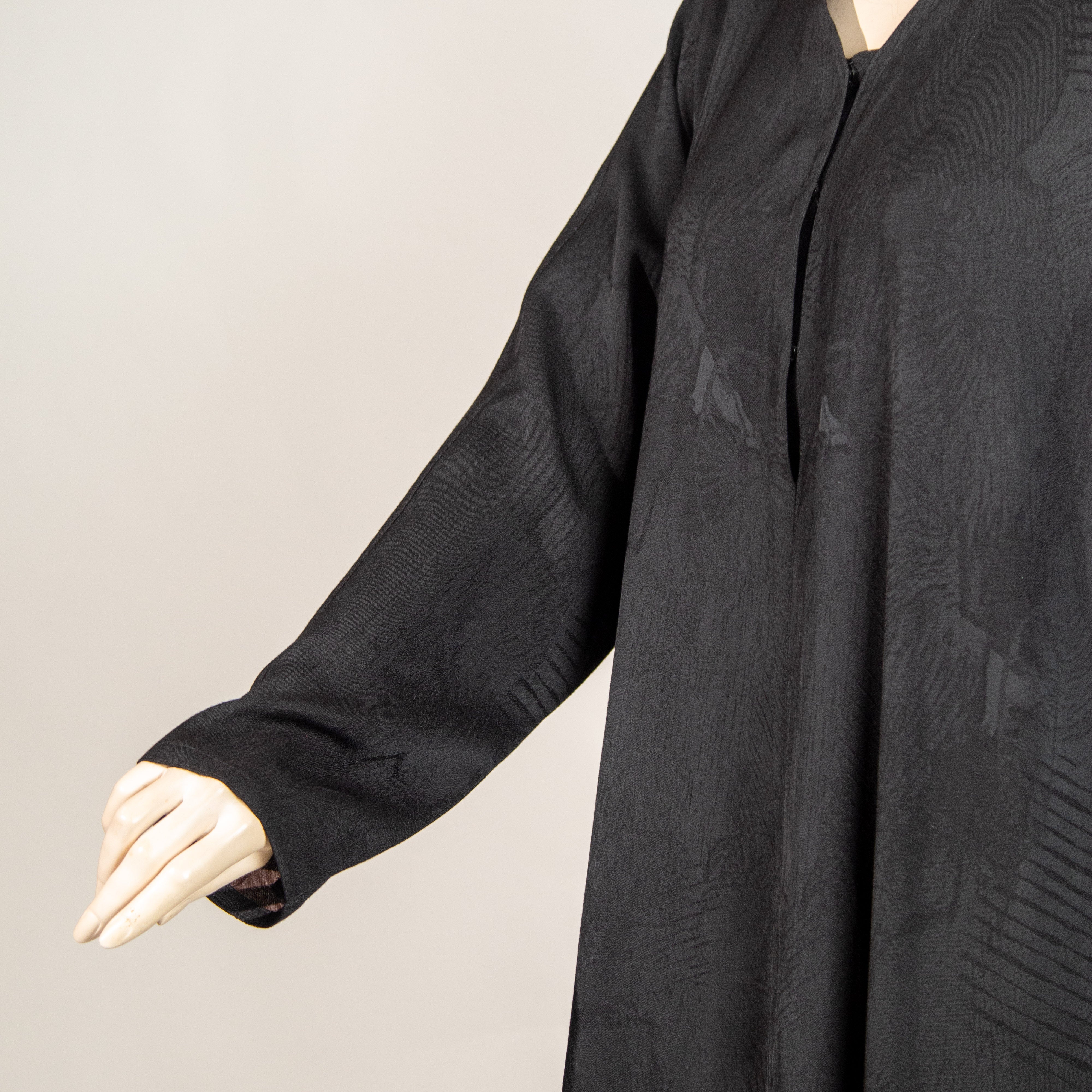 عباية مغلقة أسود وبني