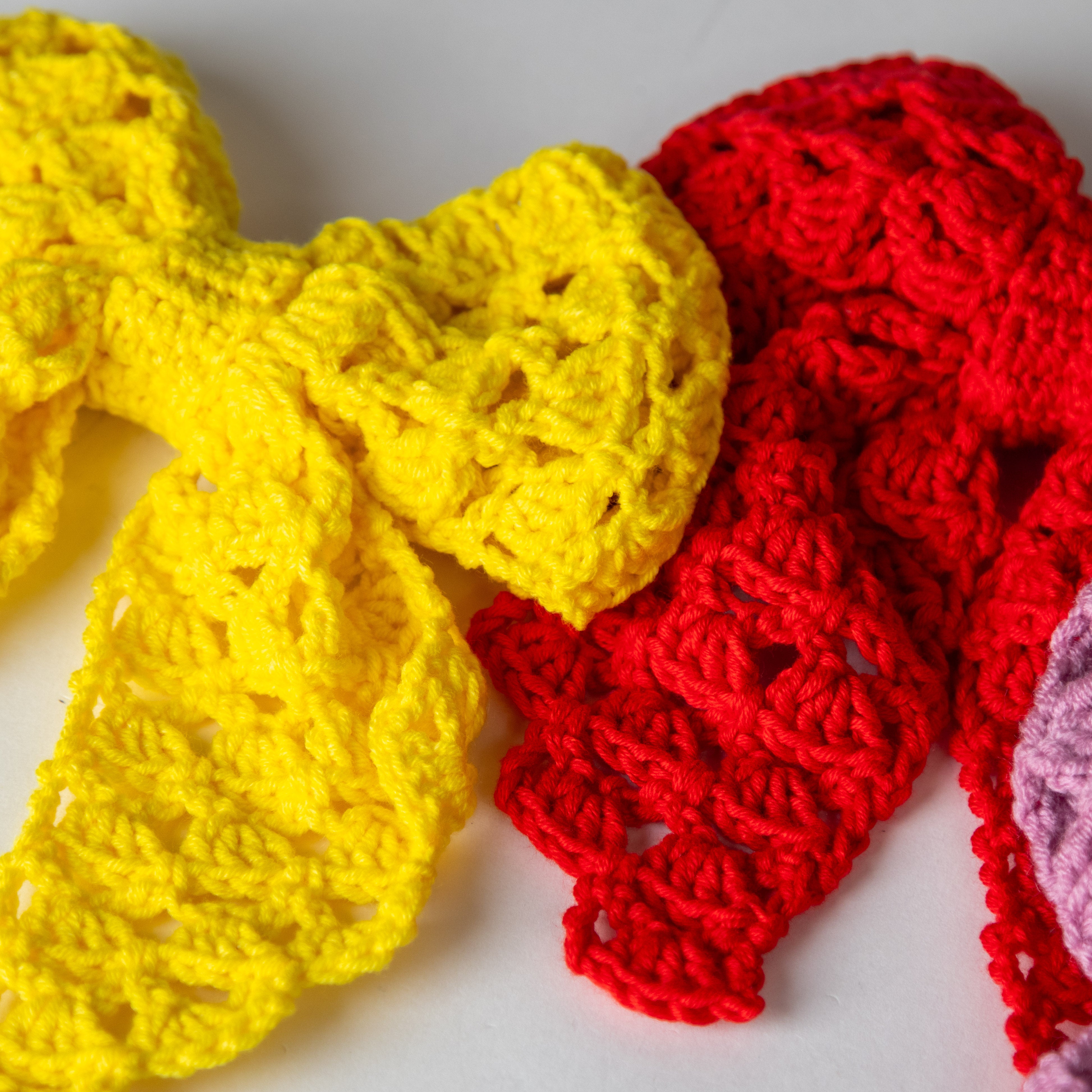 ربطة شعر فيونكة