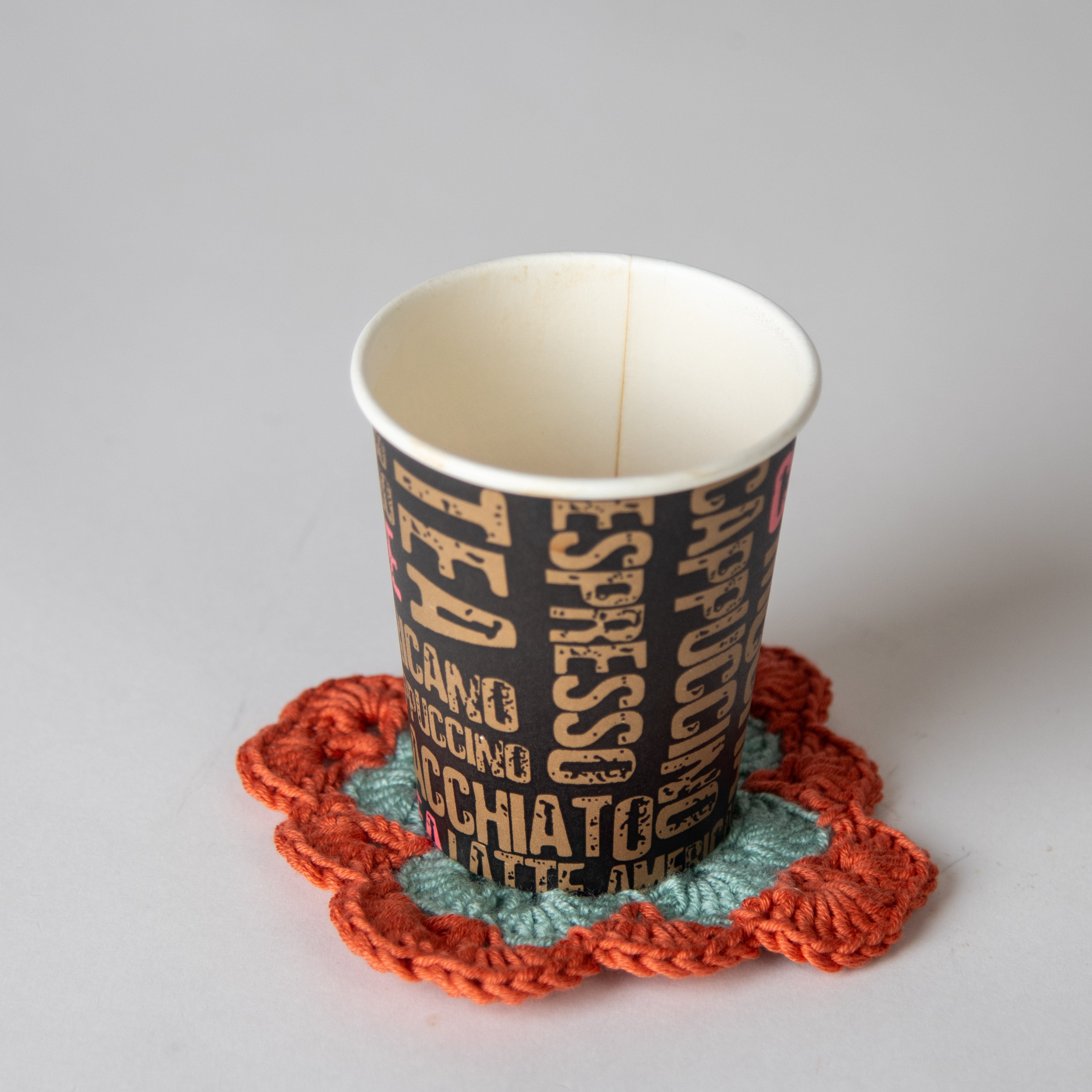 قاعدة أكواب