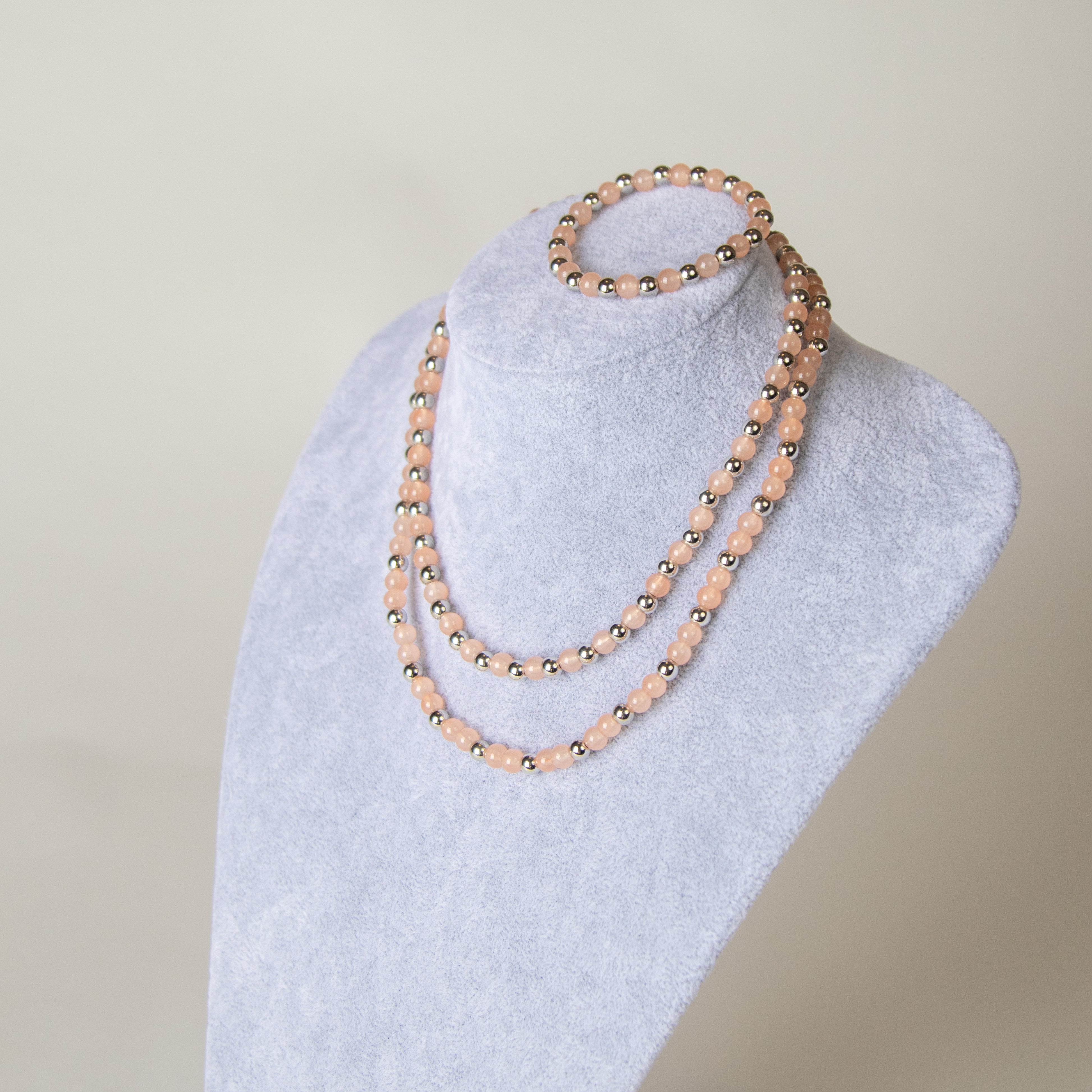 طقم عقد وإسوارة