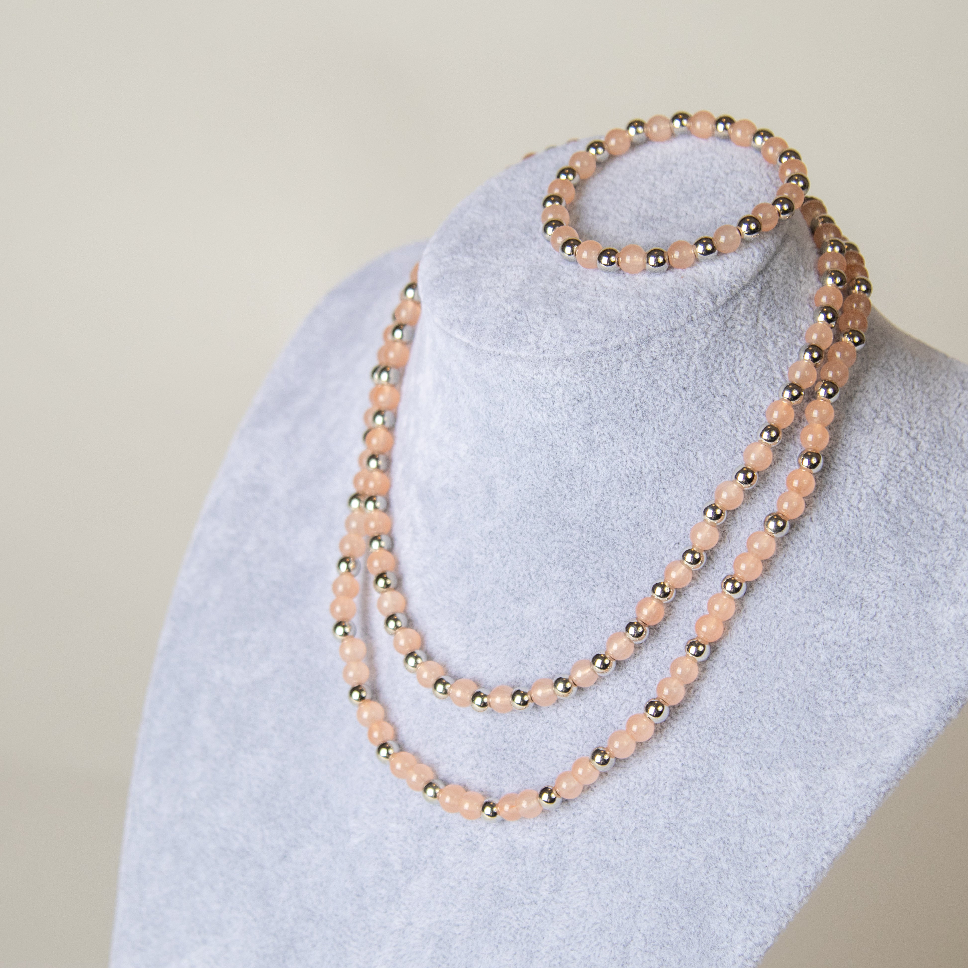 طقم عقد وإسوارة