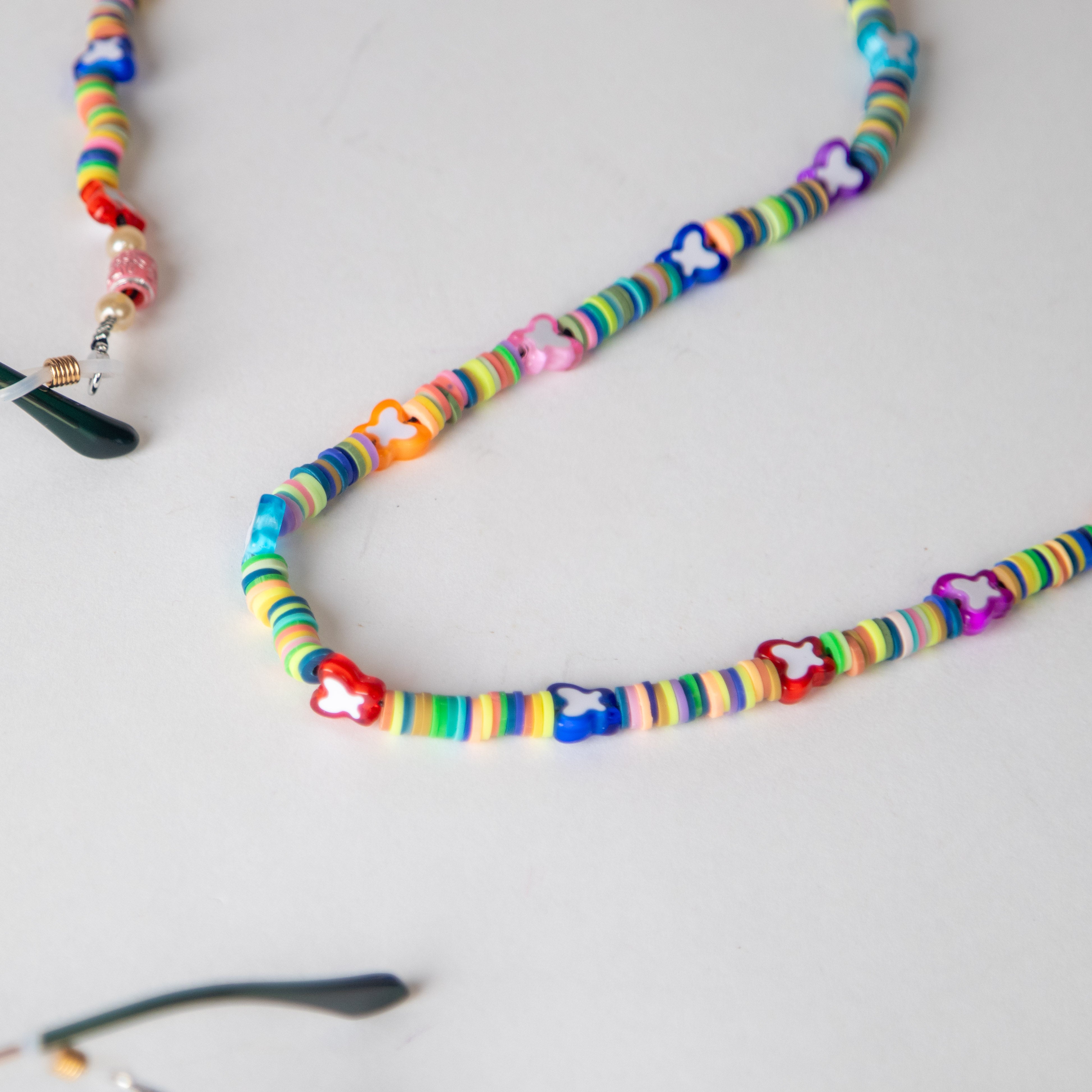 سلسلة نظارة للأطفال