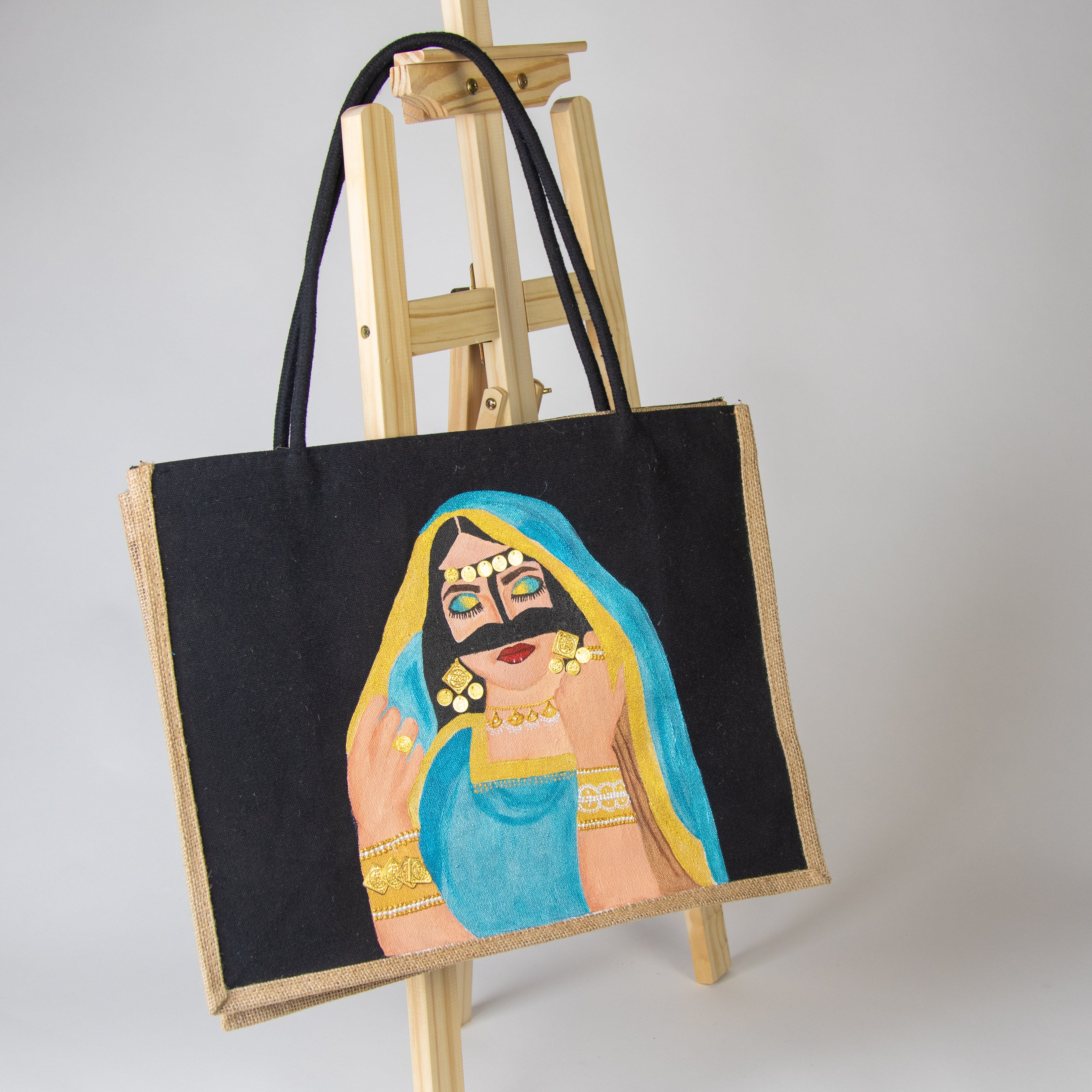 شنطة قماش بالرسم التراثي