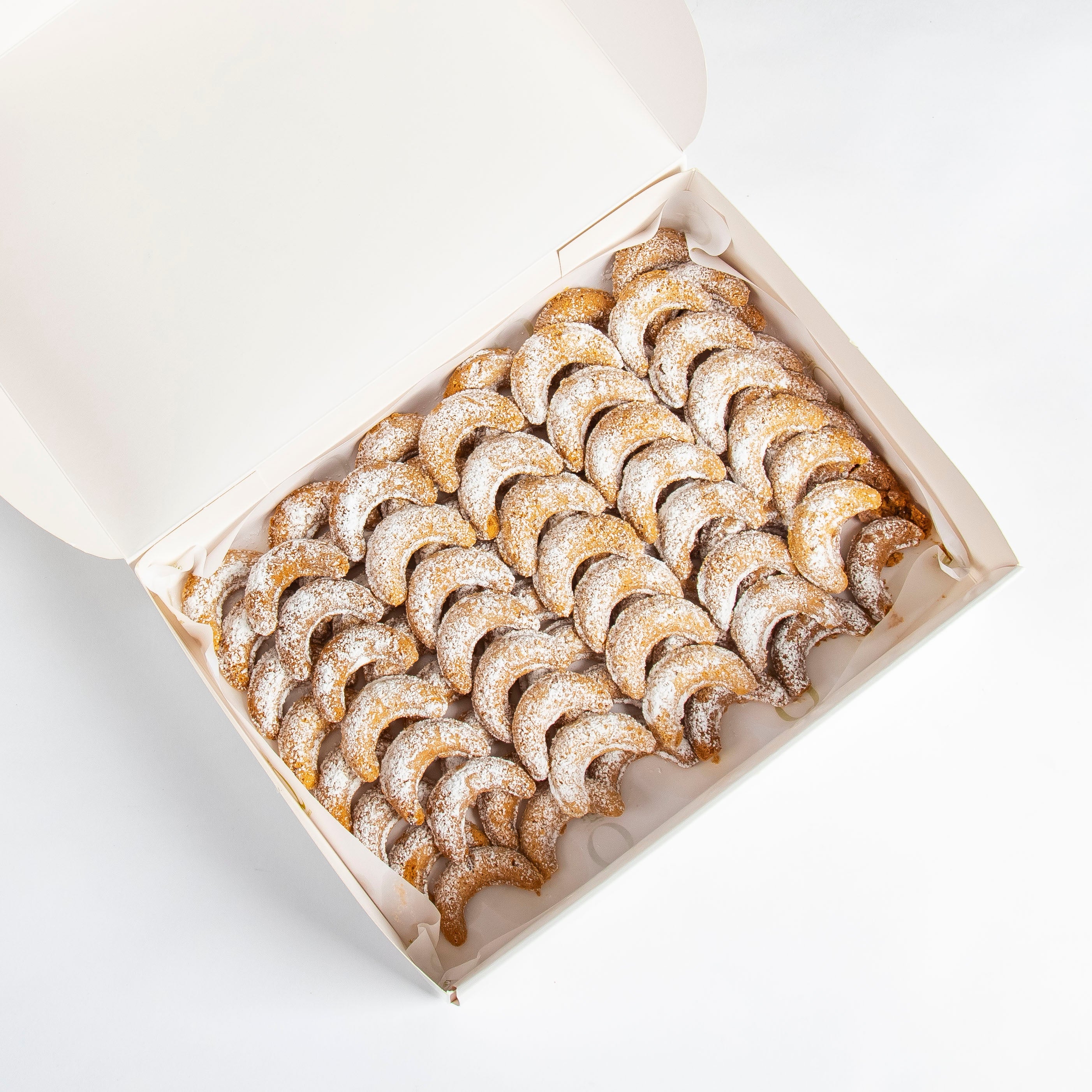 بسكويت هلال اللوز