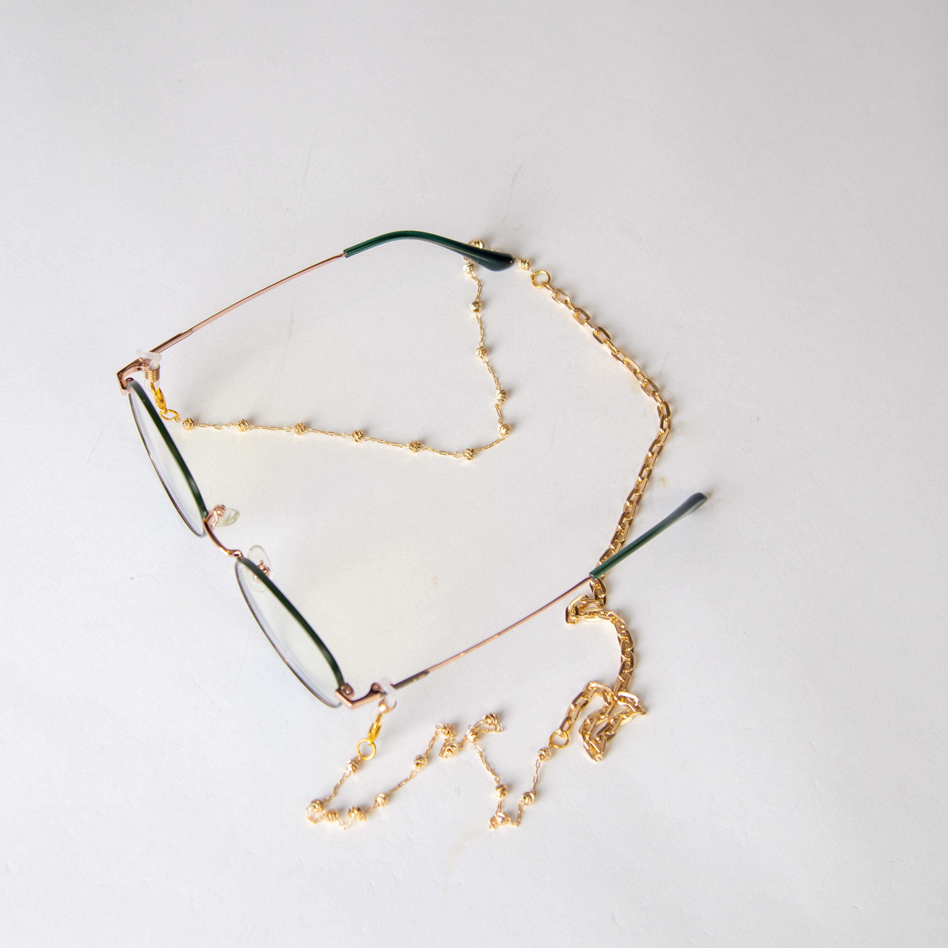 سلسلة نظارة ذهبية