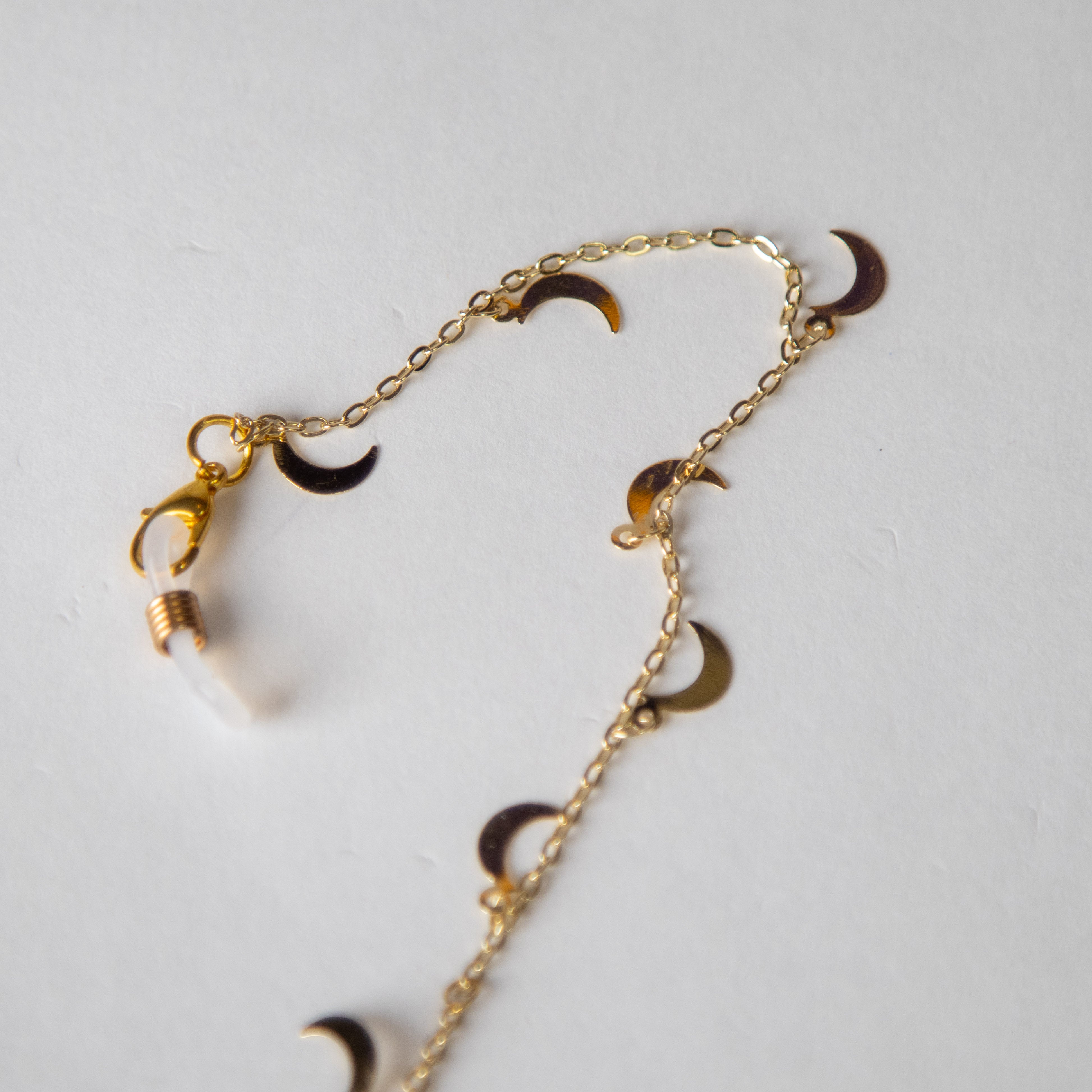 سلسلة نظارة ذهبية