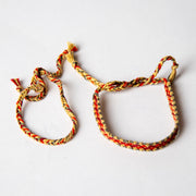 طقم أساور بخيوط المكرمية