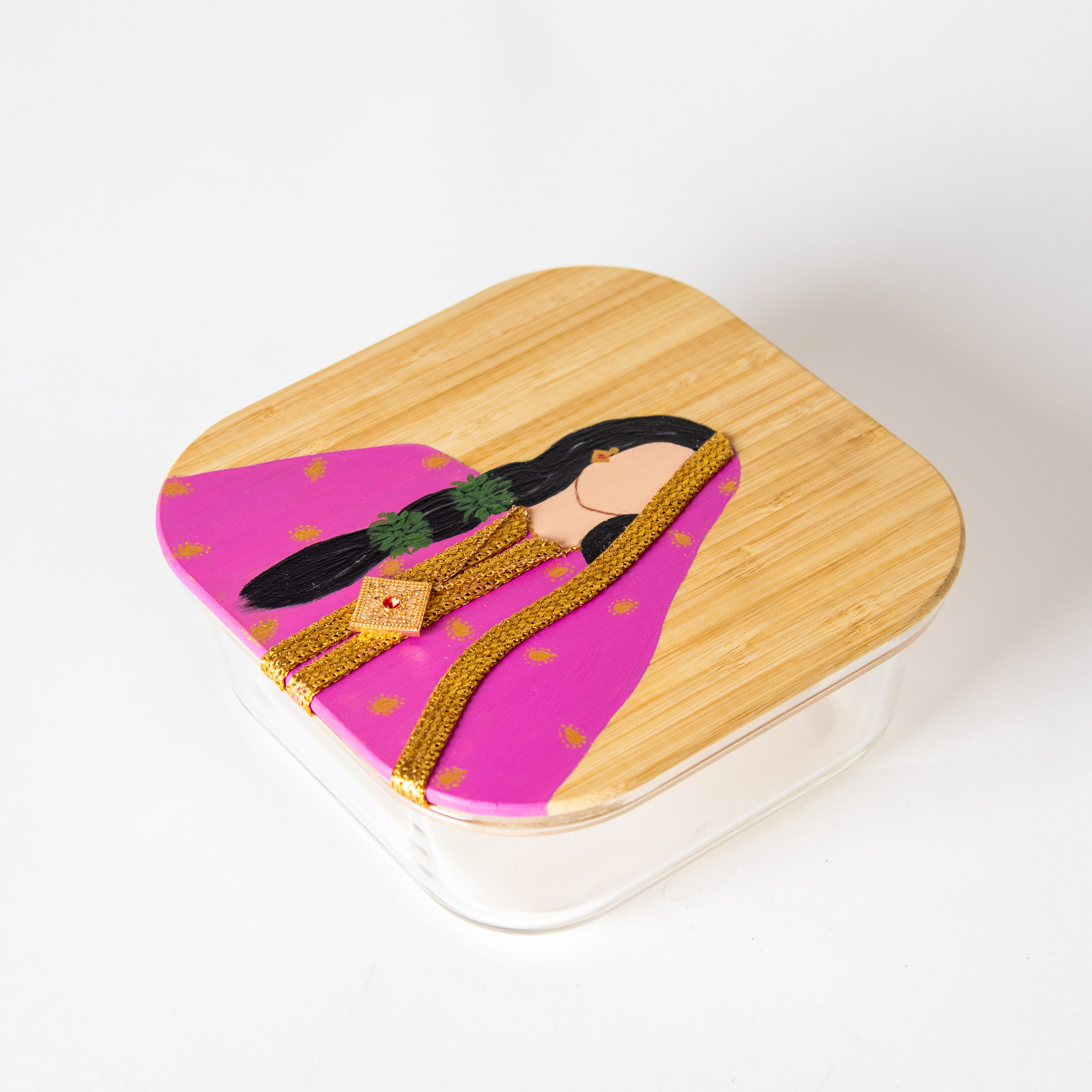 علب زجاجية برسم اليد