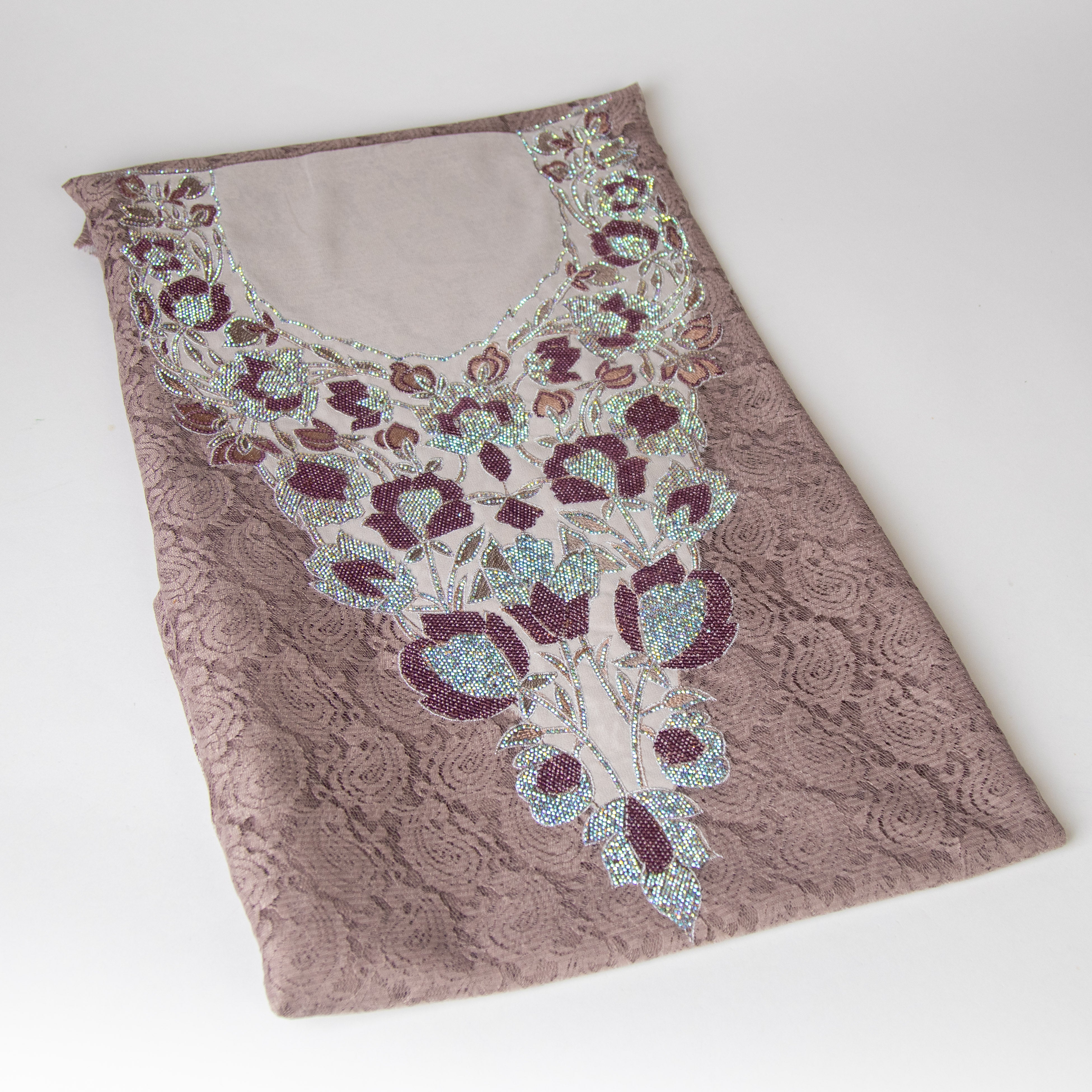 مخور دانتيل بالفصوص