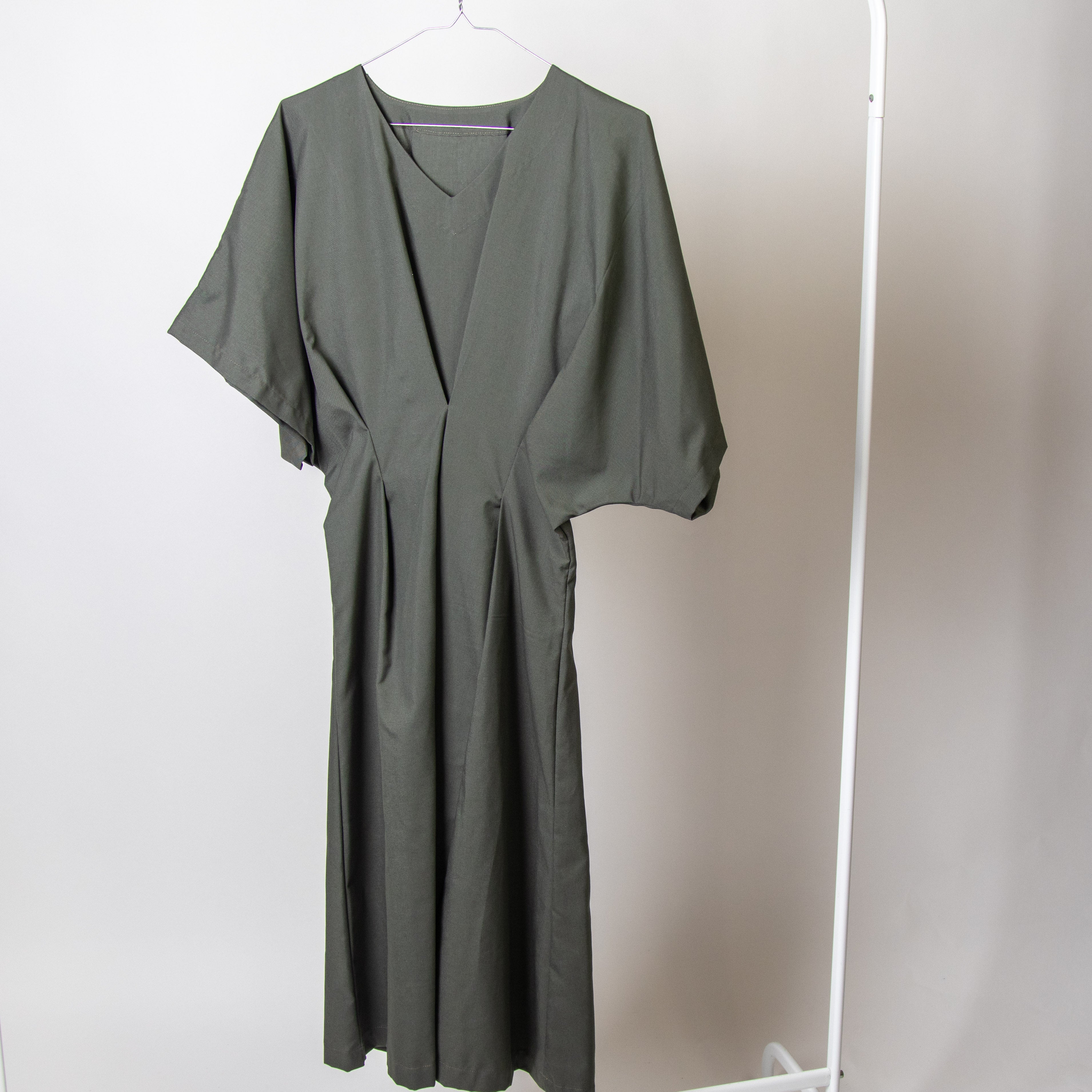 فستان بنات مكسر