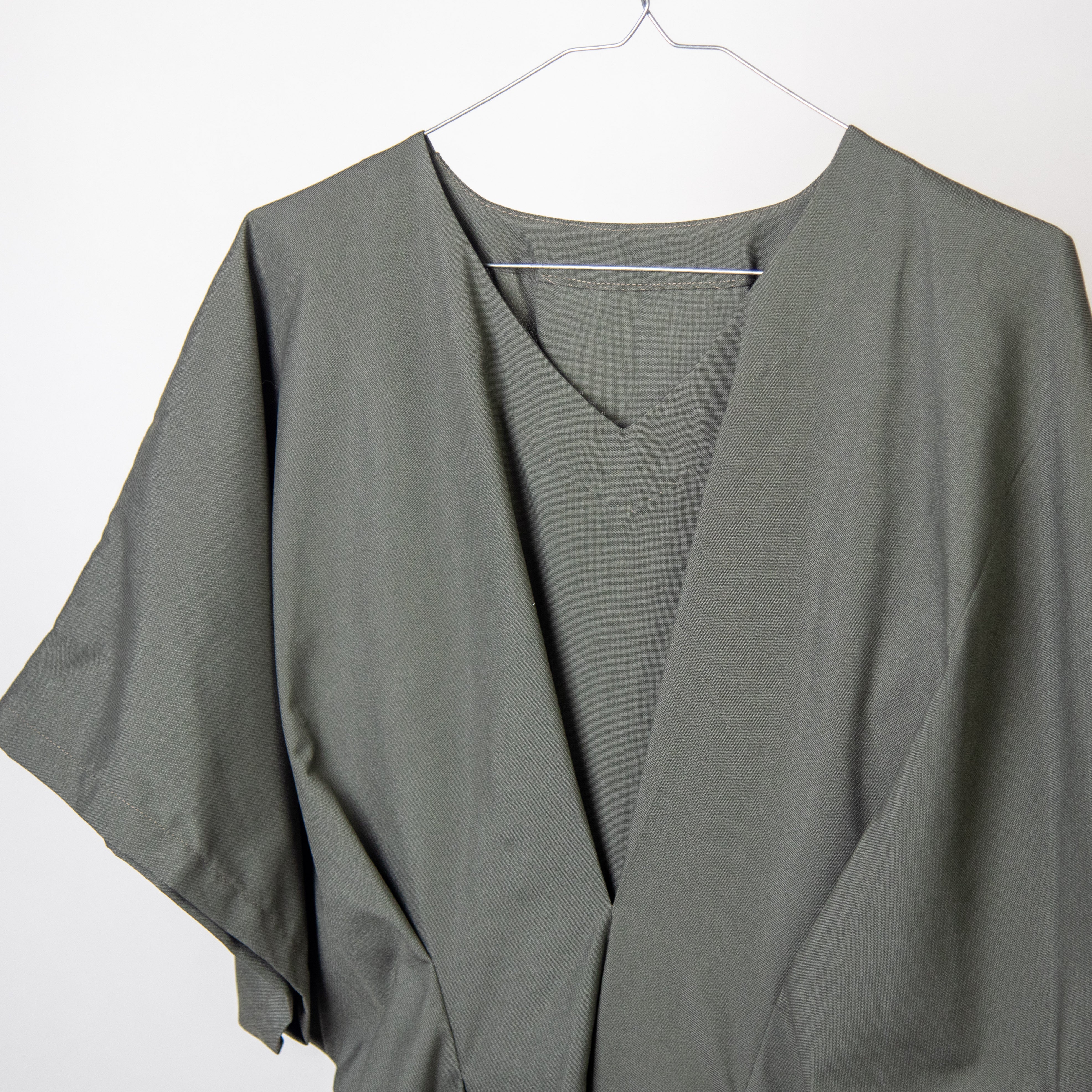 فستان بنات مكسر