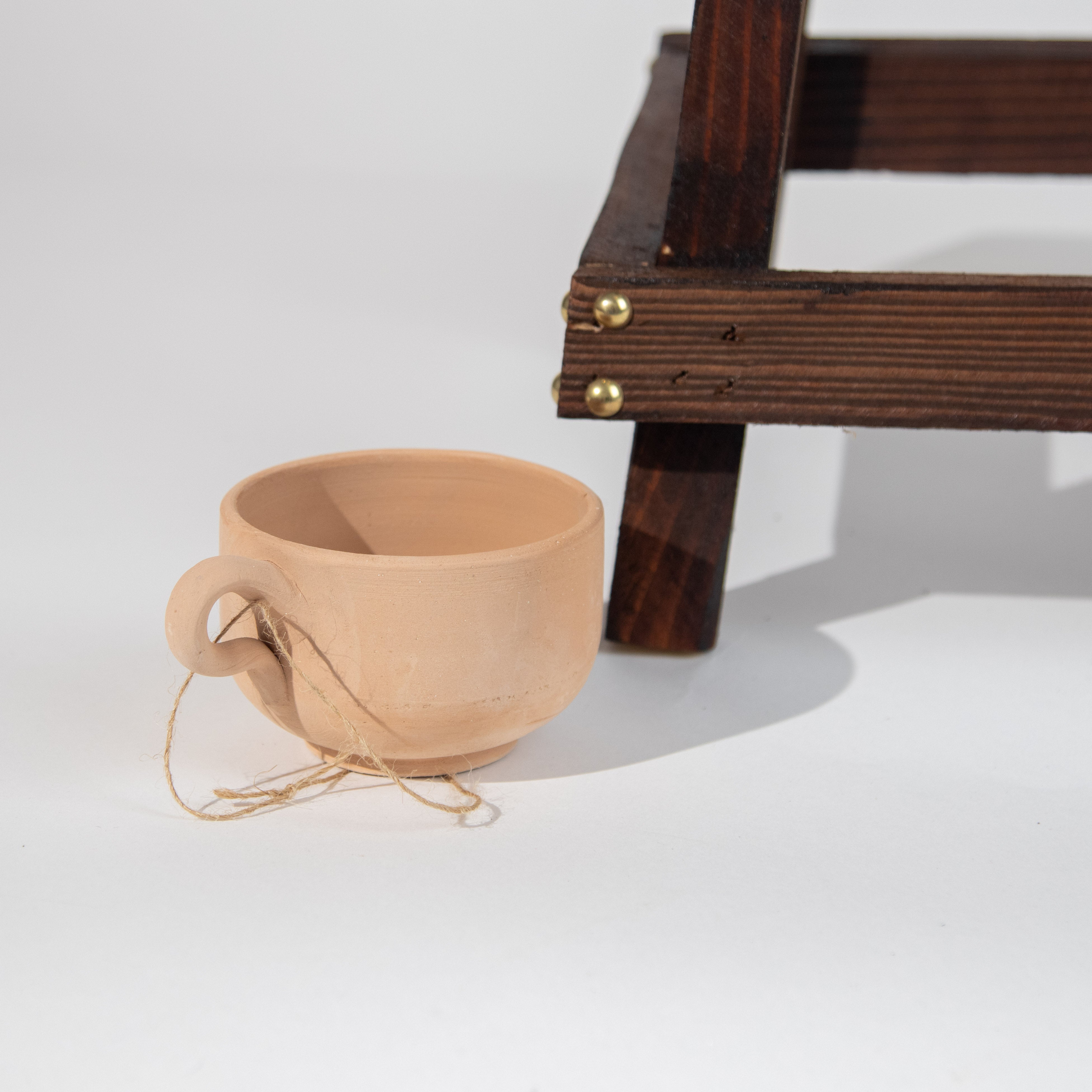 جره ماء ( الحب) ملونة