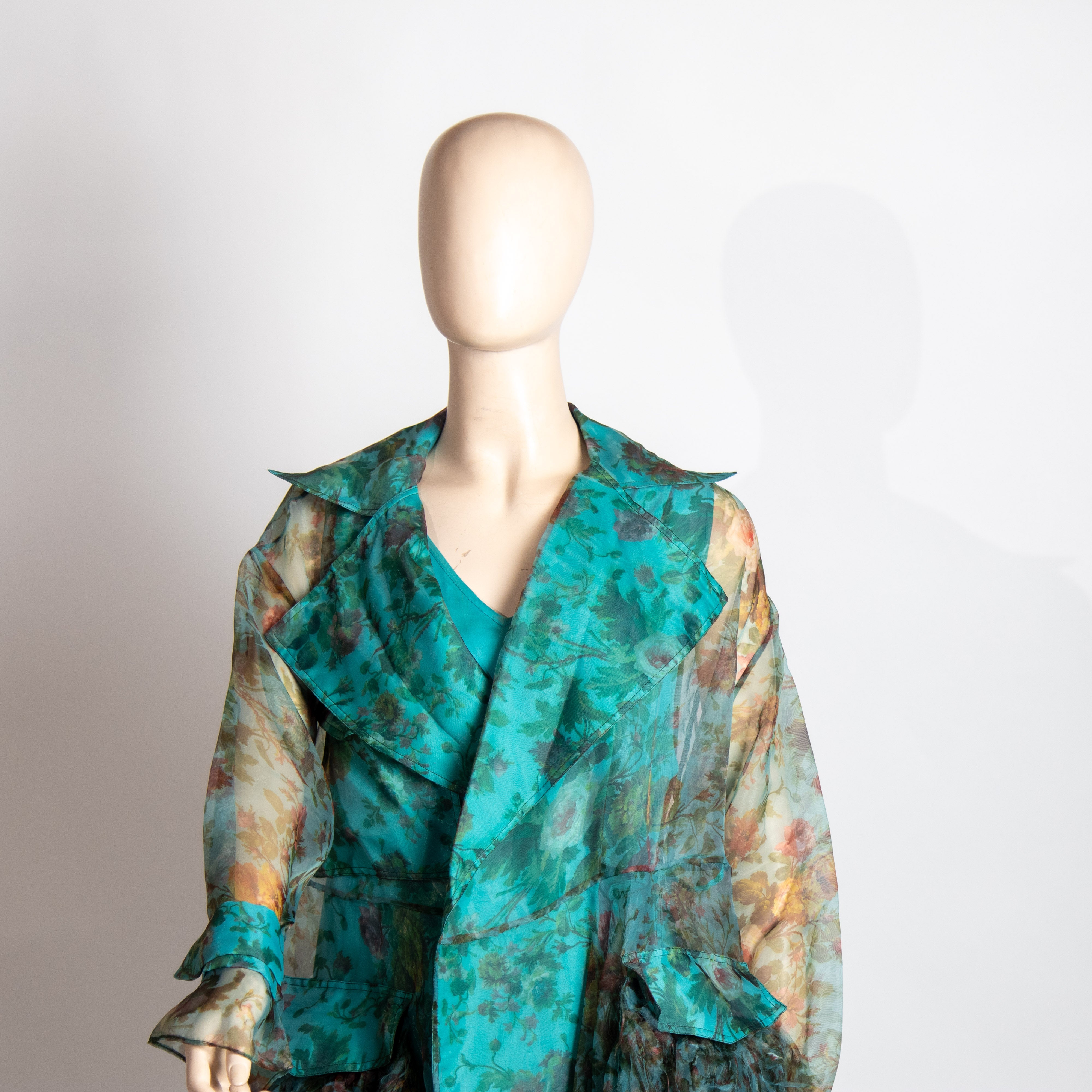 فستان مع حزام باللون التركوازي