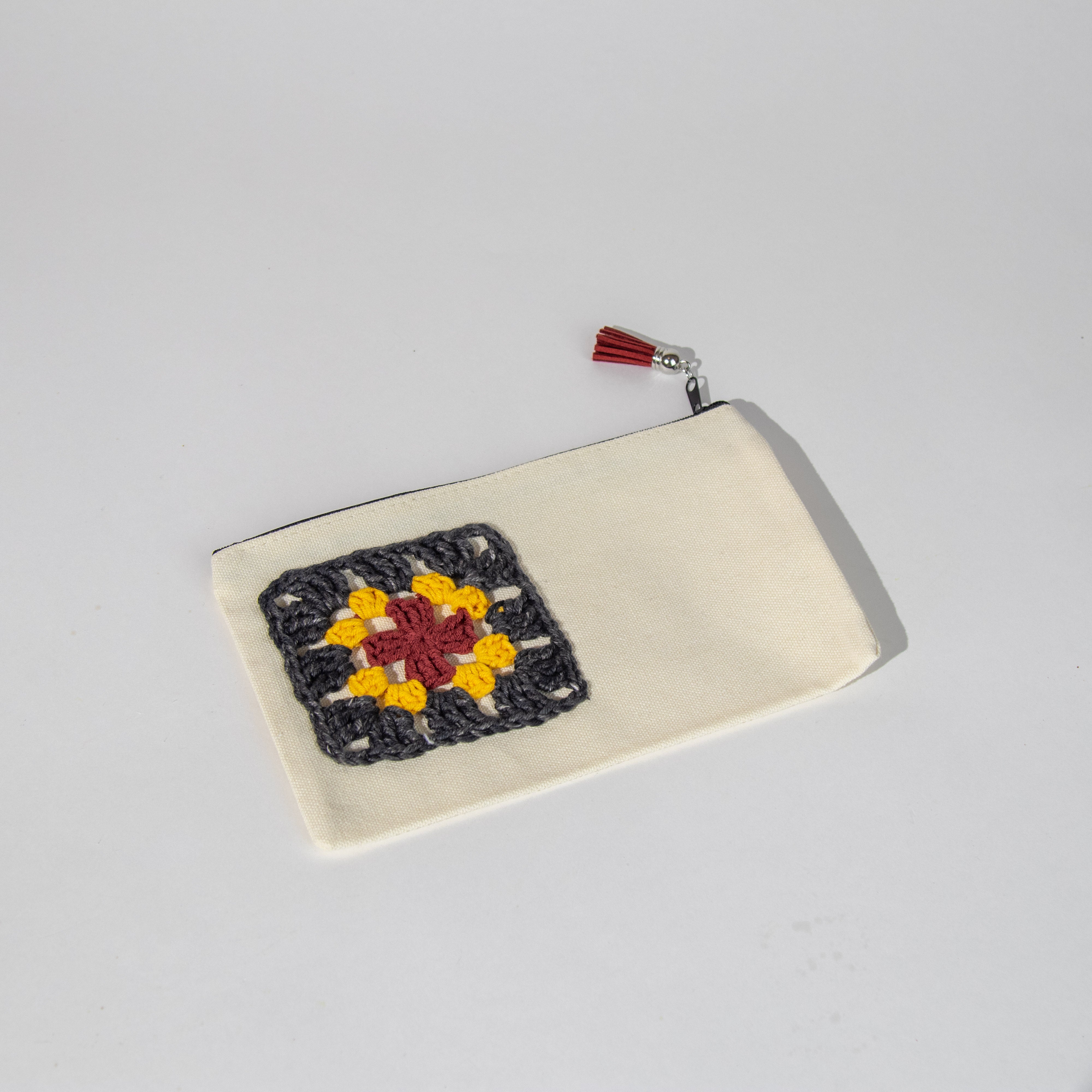 مقلمة قماشية