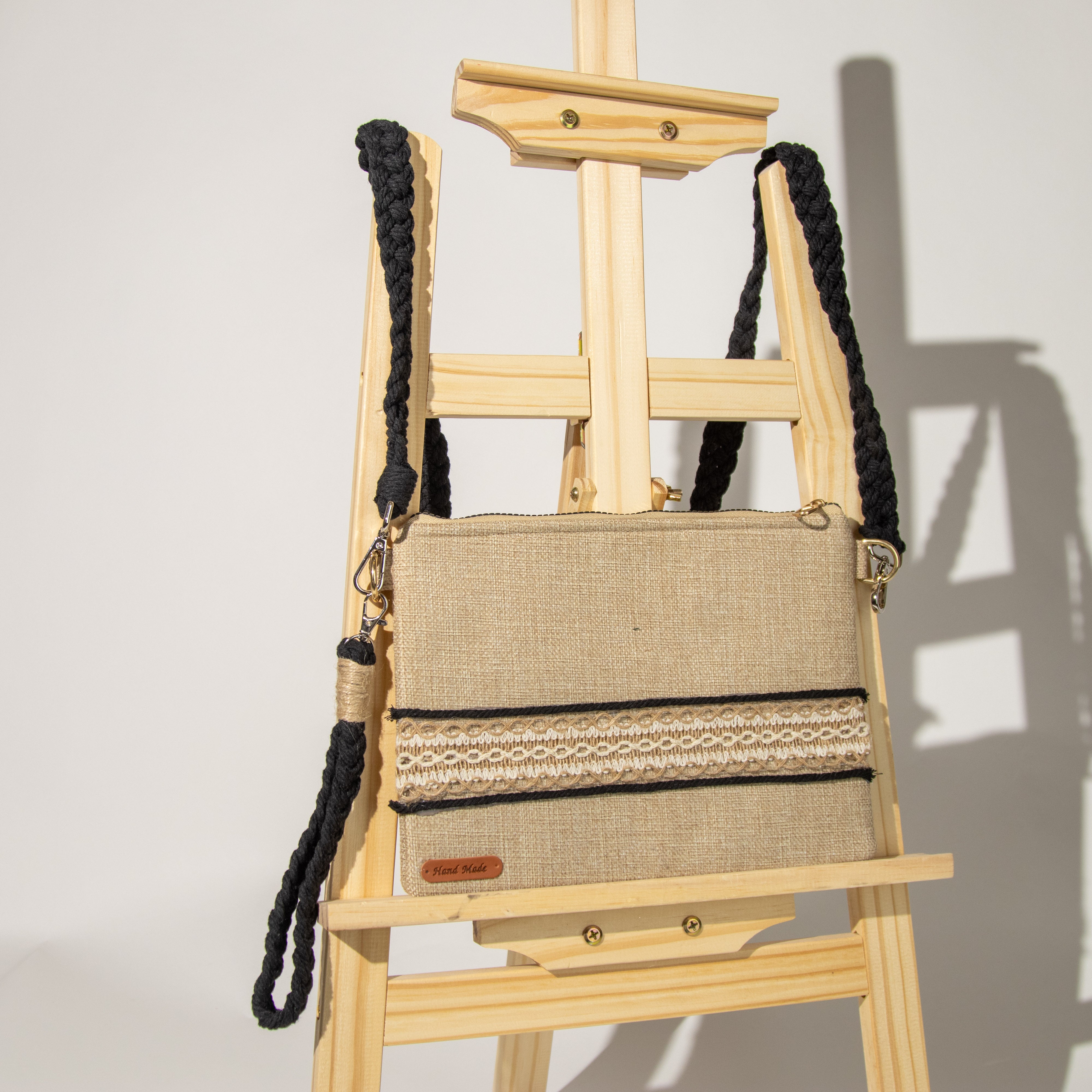 شنطة خيش بذراع مكرمية رفيع