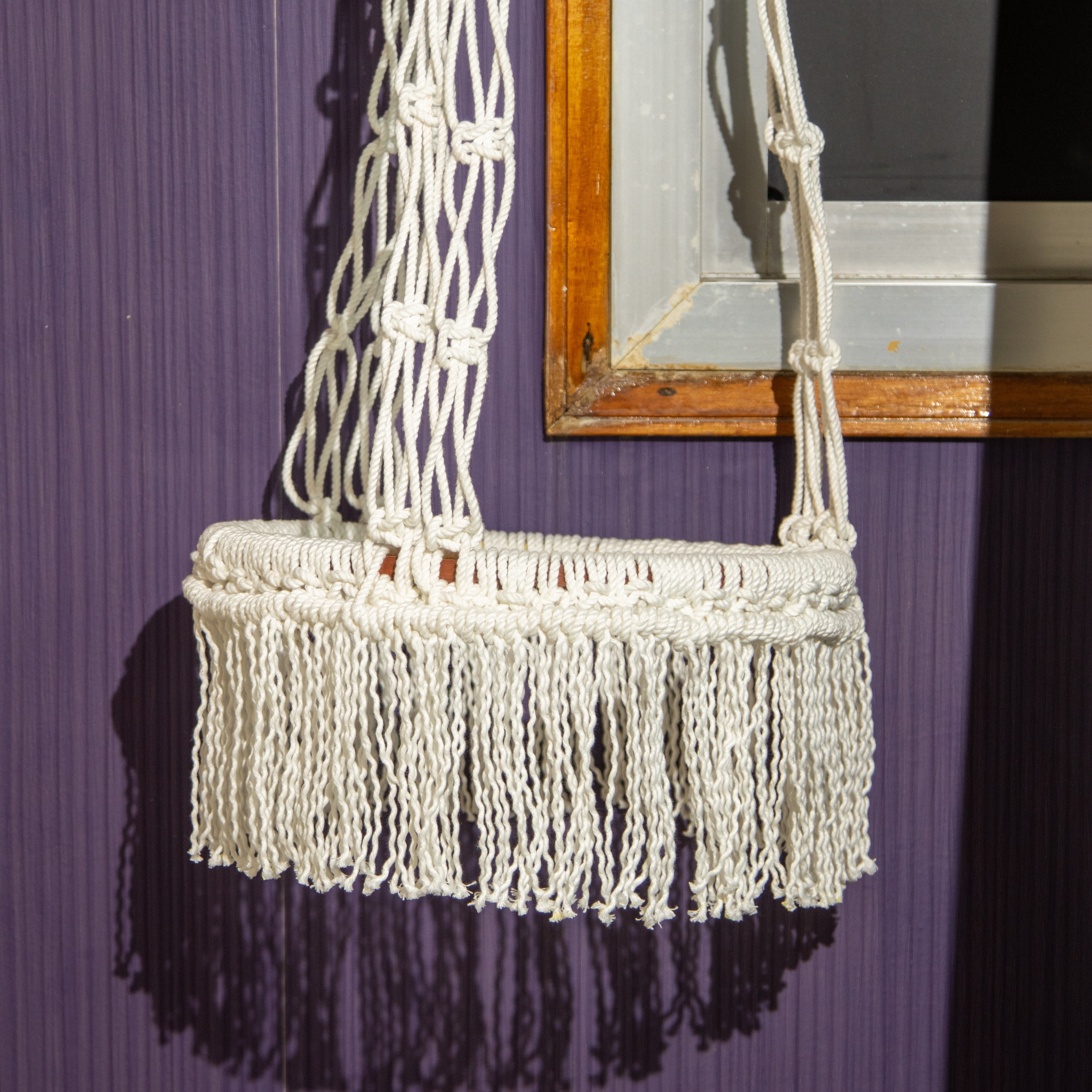 رف مكرمية معلق