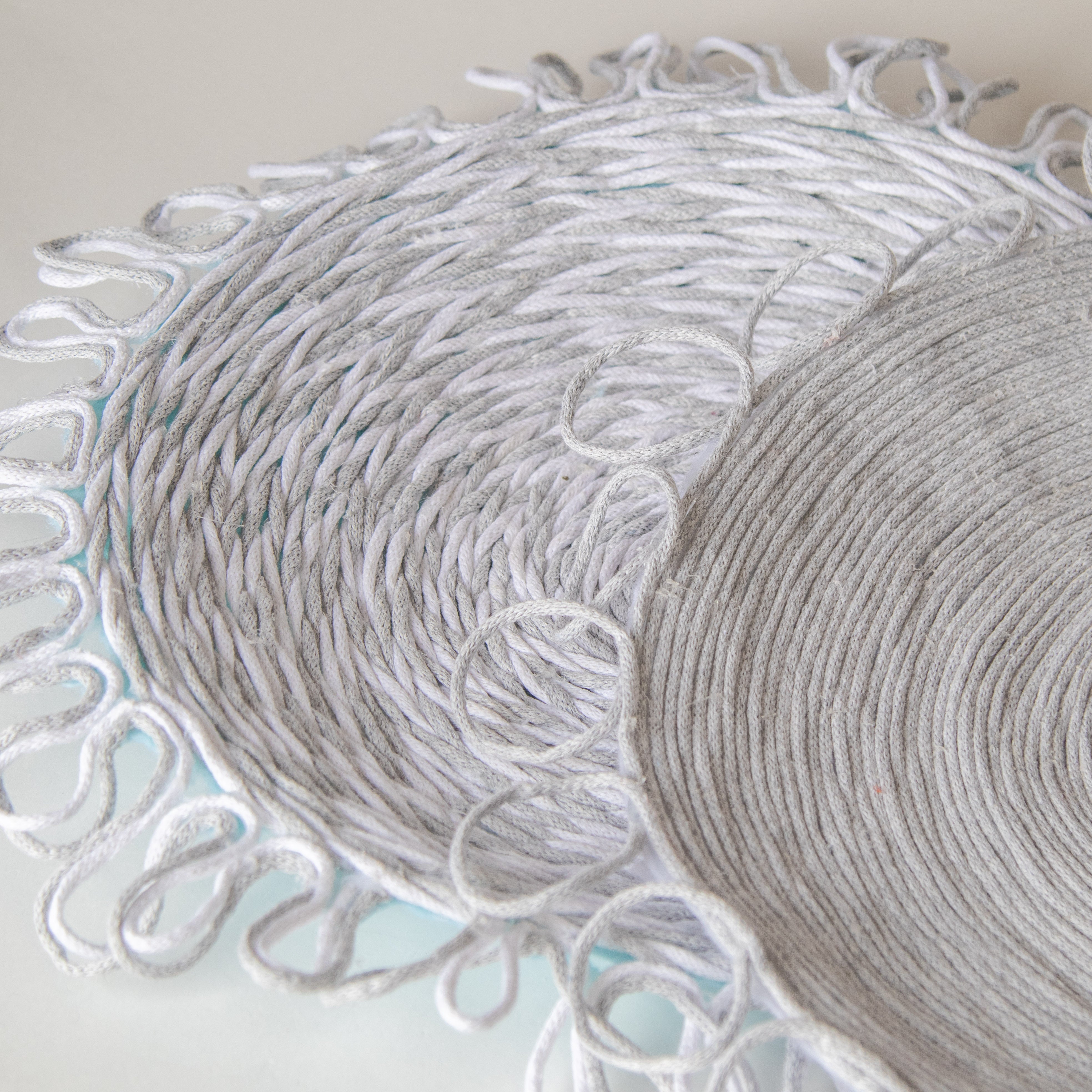 قاعدة مكرمية للصحن