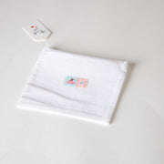 محفظة بتطريز مربعات صغيرة