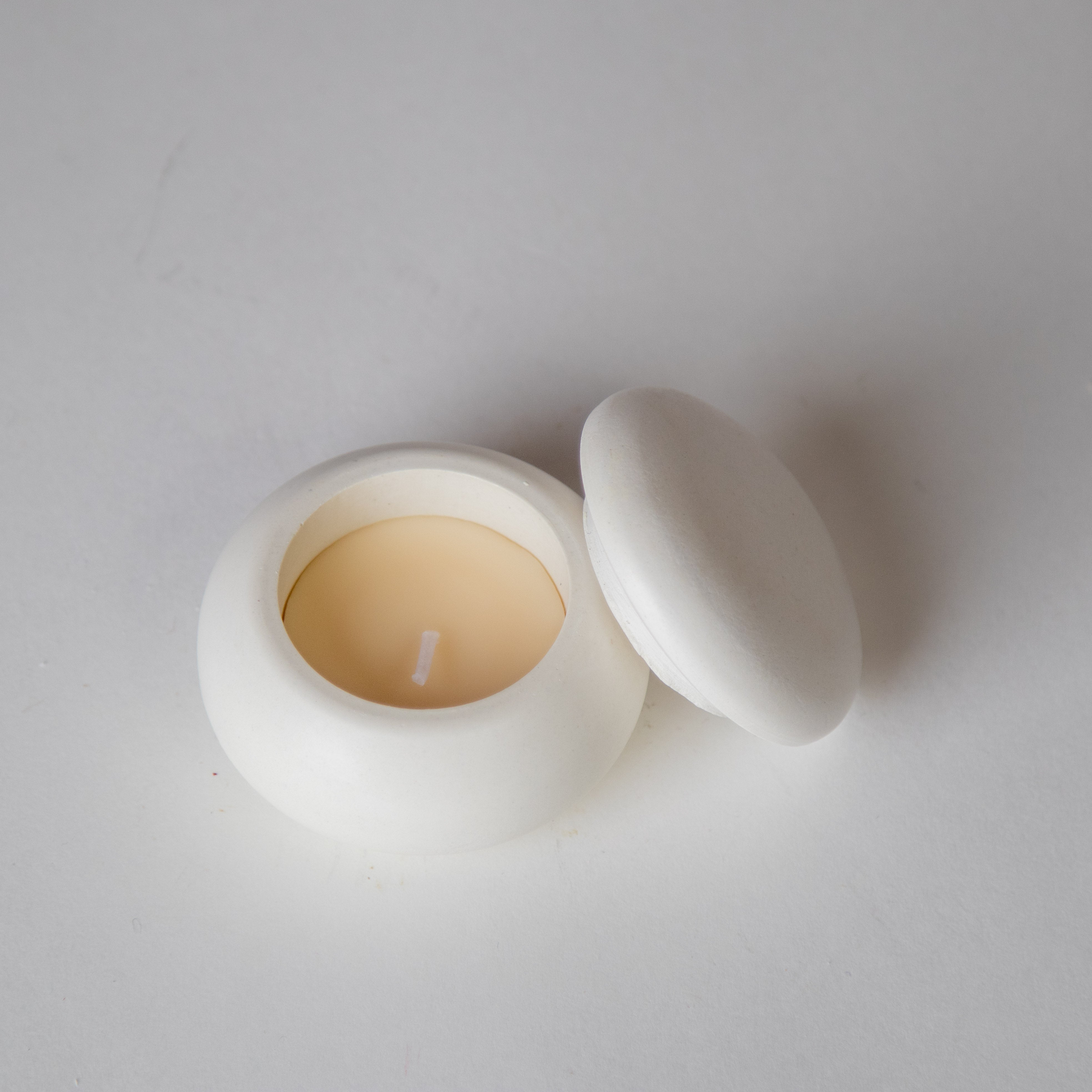 Tealight candle