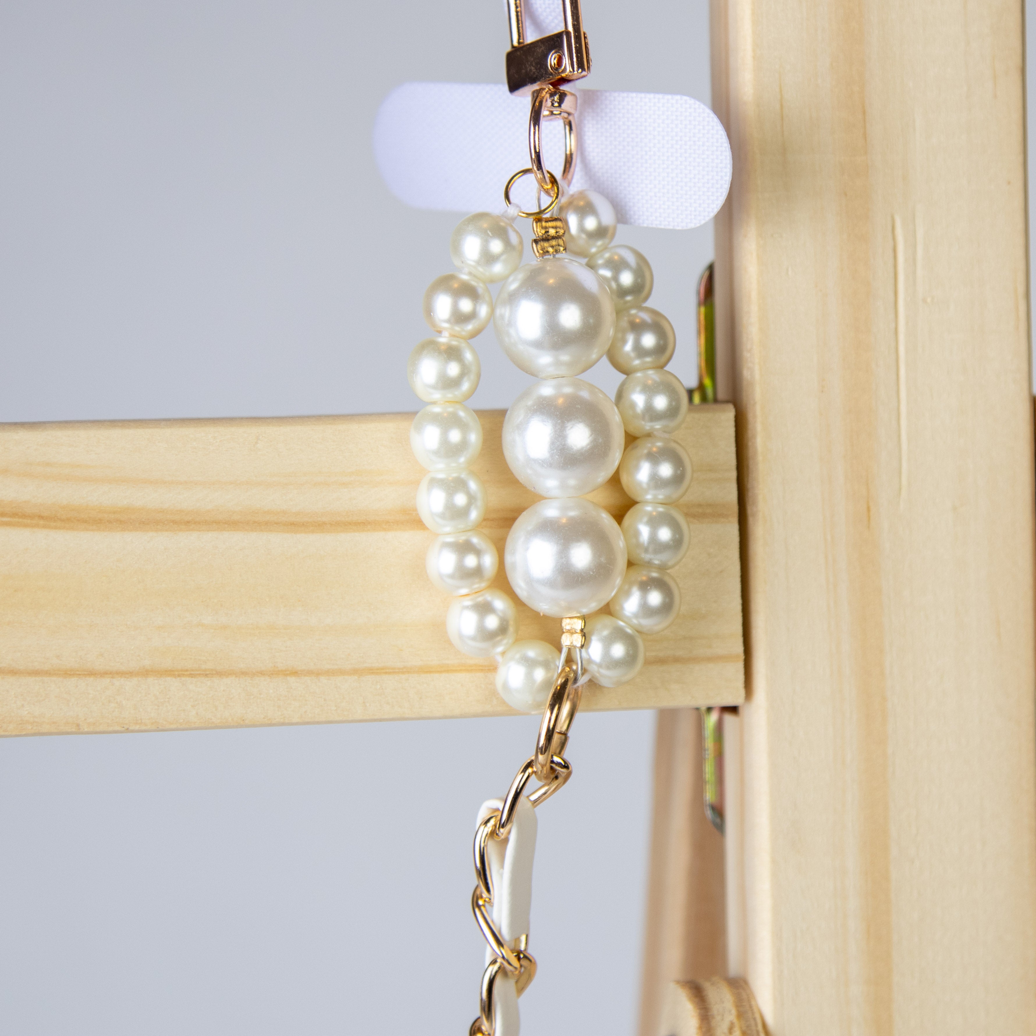 تعليقة تليفون طويلة