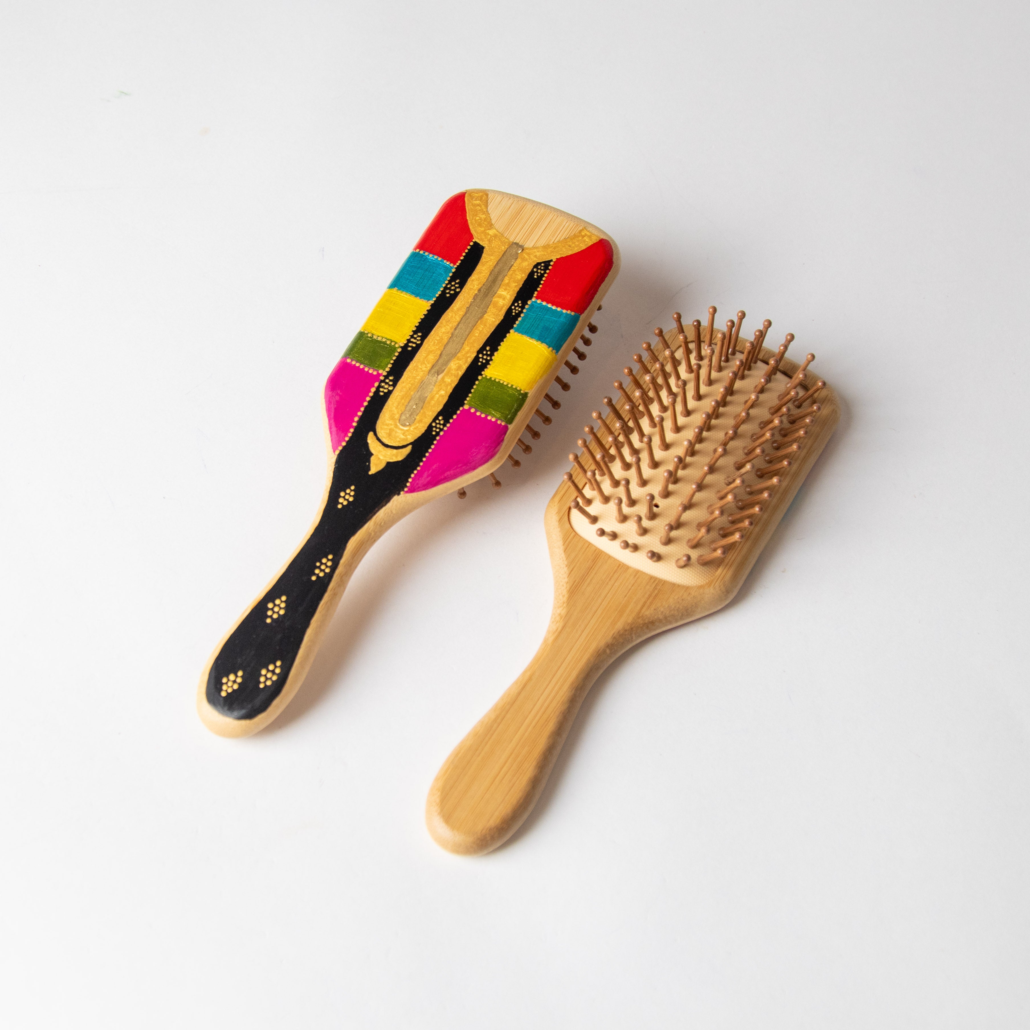 مشط برسم ثوب المفحح