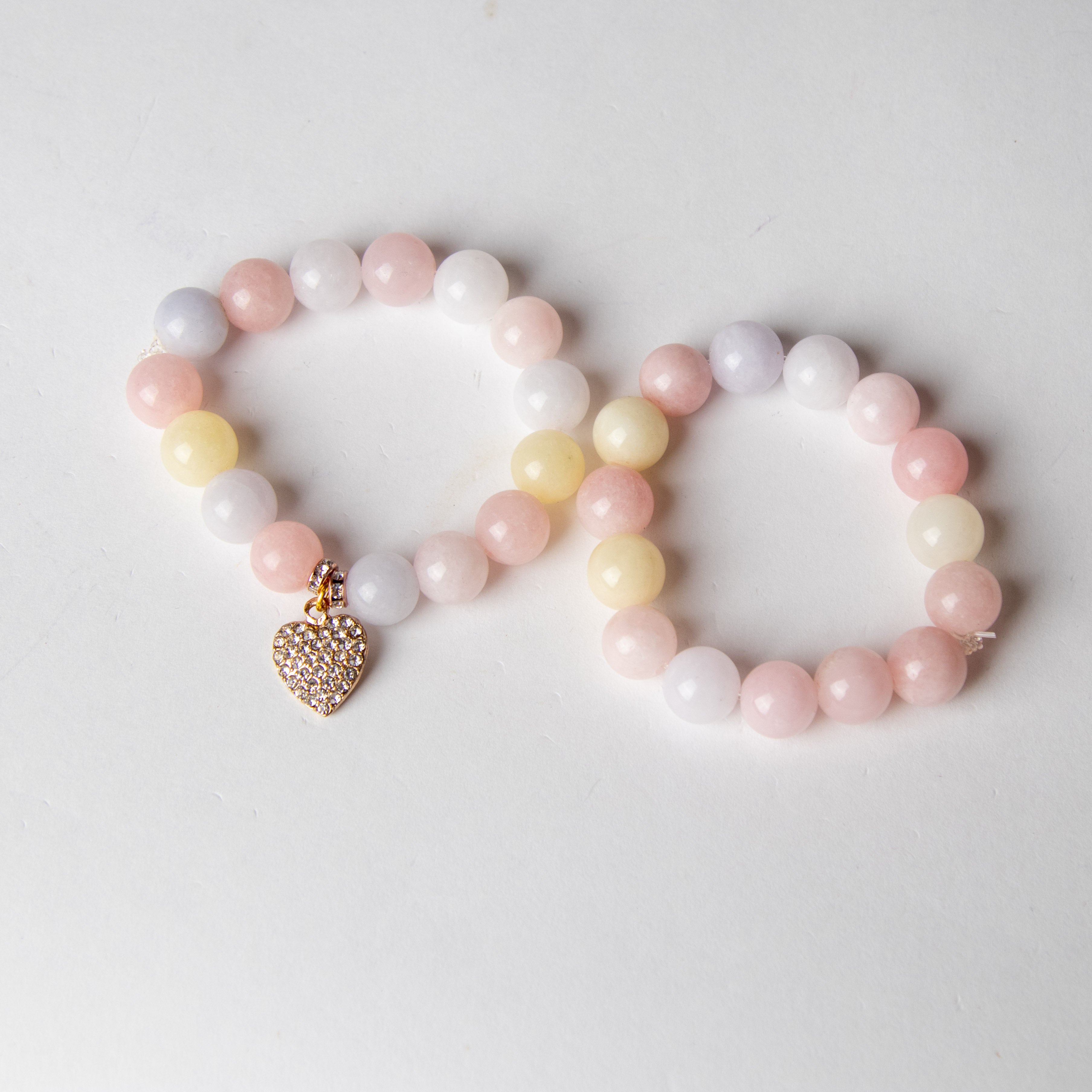 سِوار من حجر طبيعي