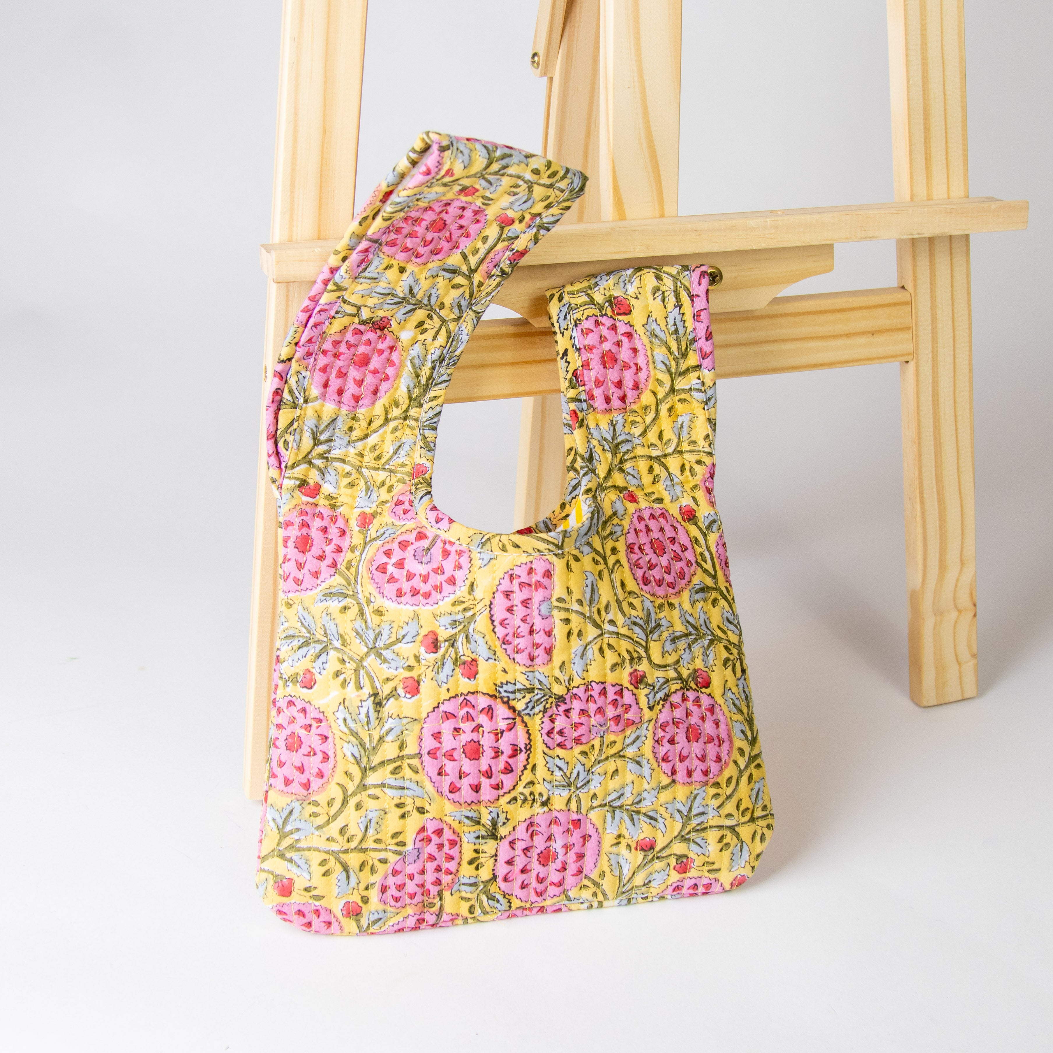 شنطة يد قماشية