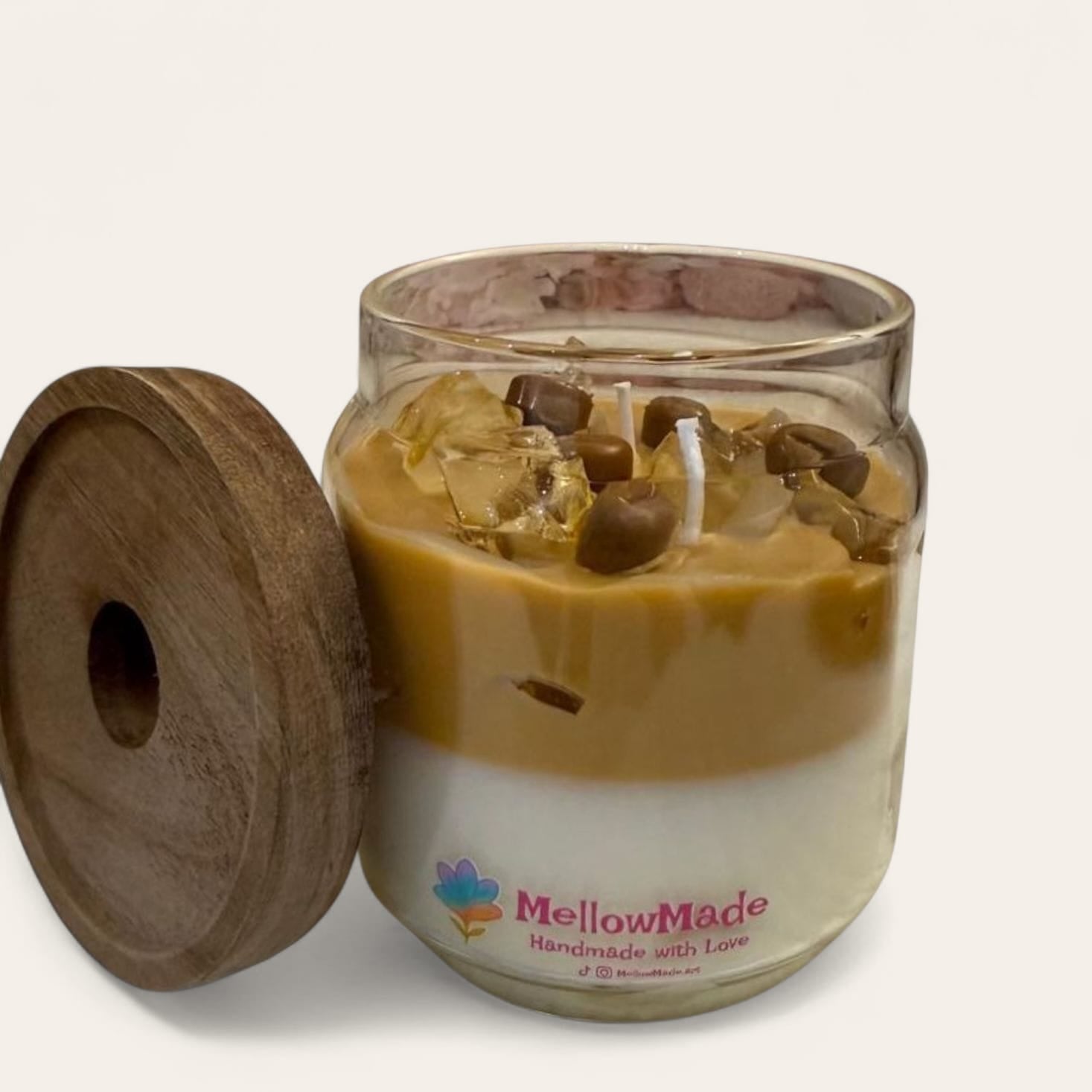 شمعة معطرة برائحة القهوة المثلجة