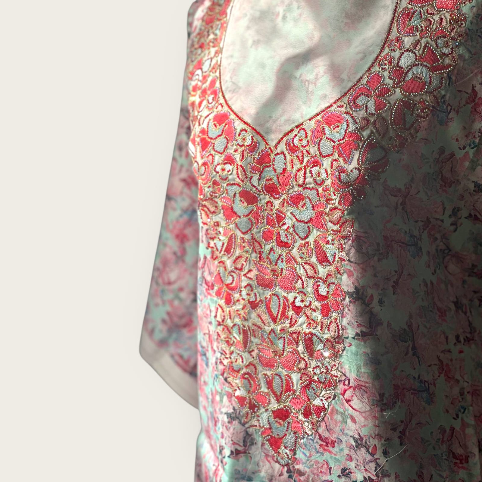 مخور قطن مع فصوص