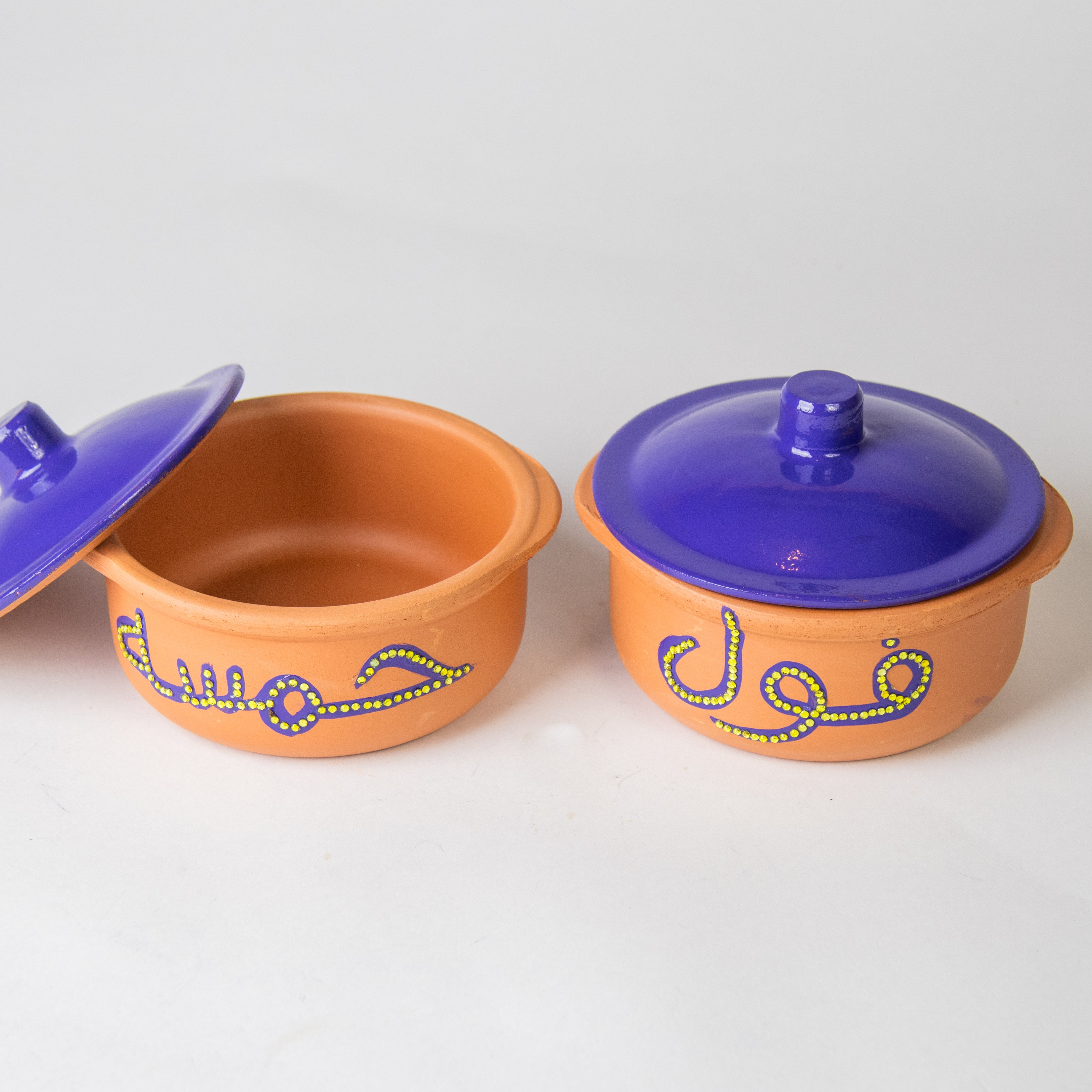 فخاريات بغطاء