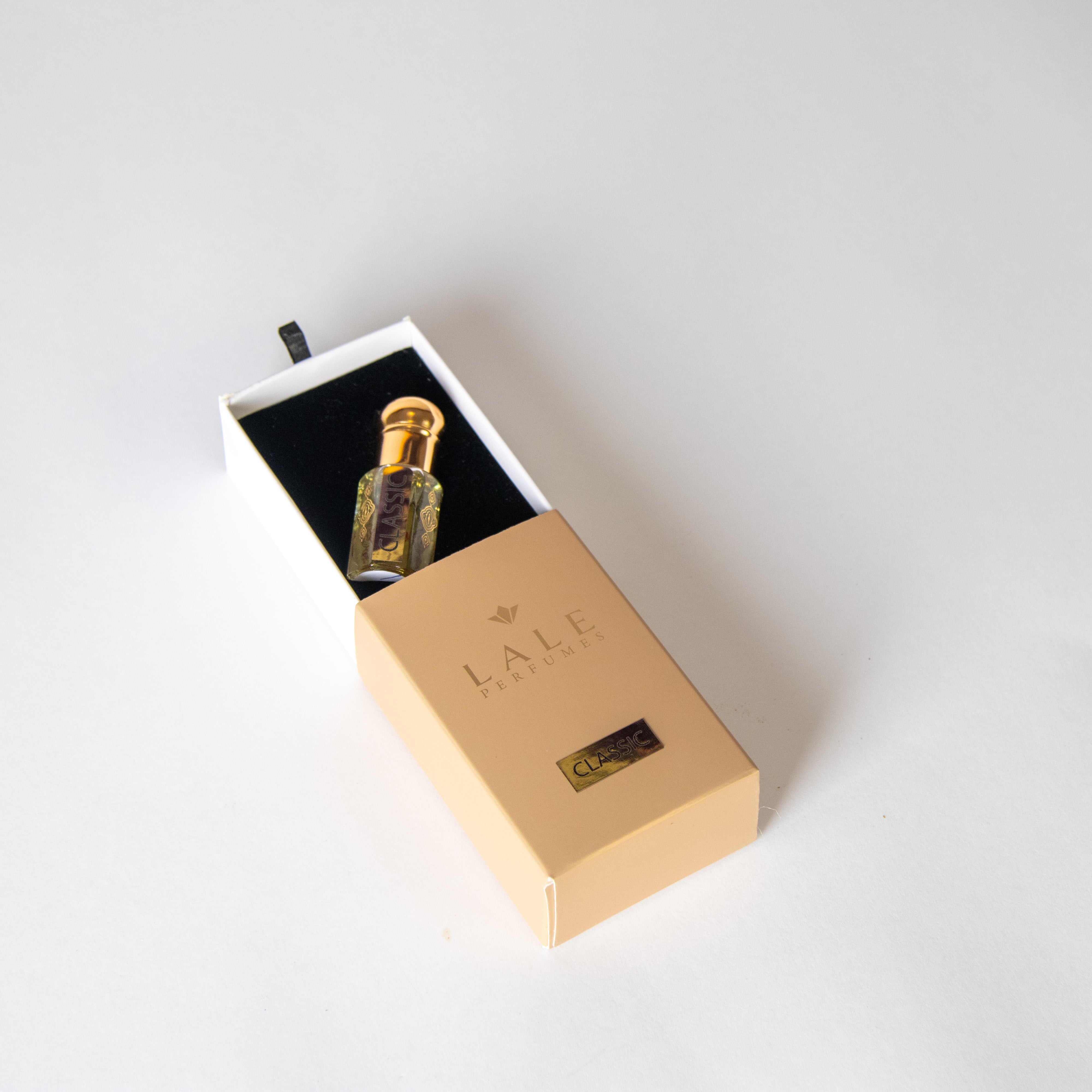 زيت عطري classic