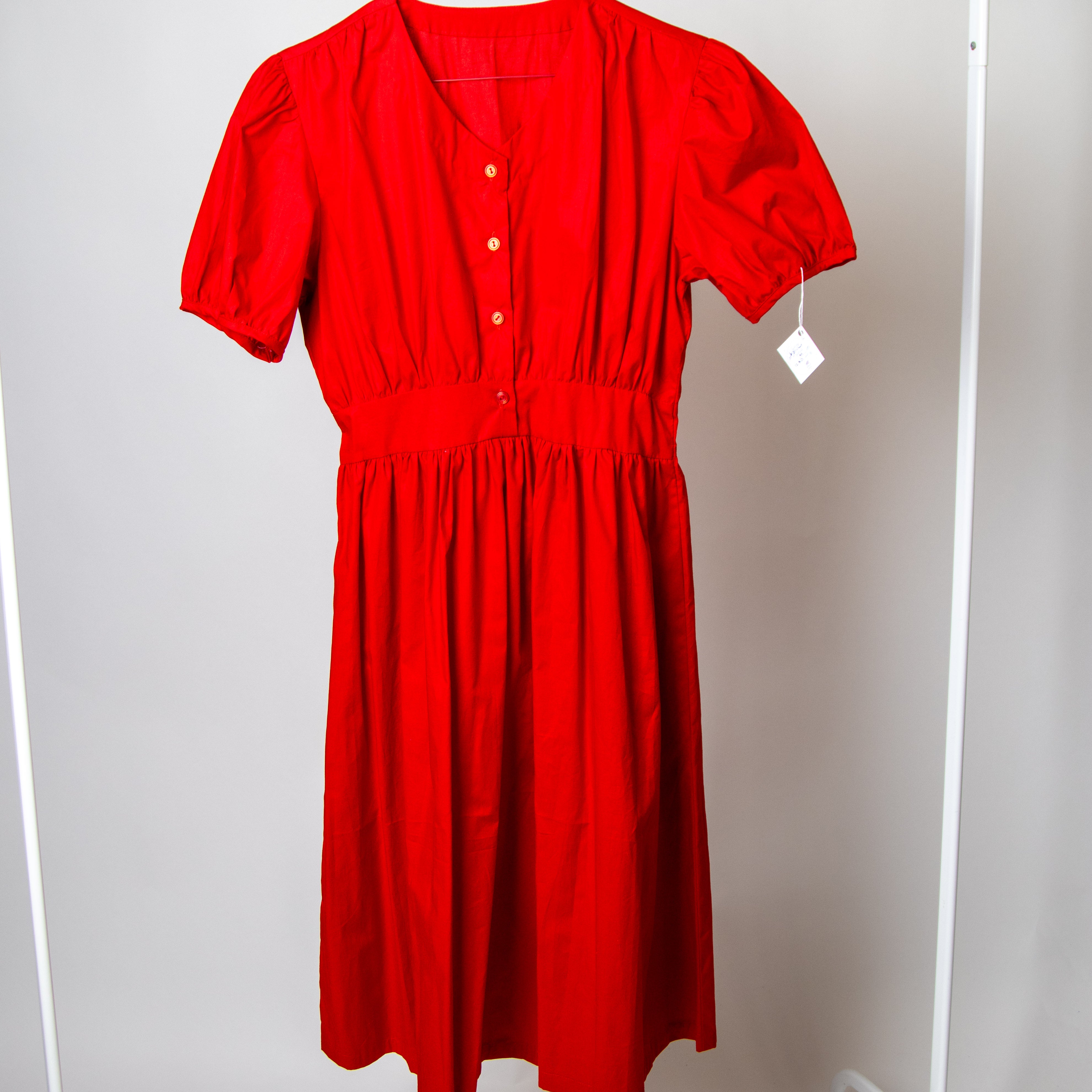 فساتين بنات بالأزرة